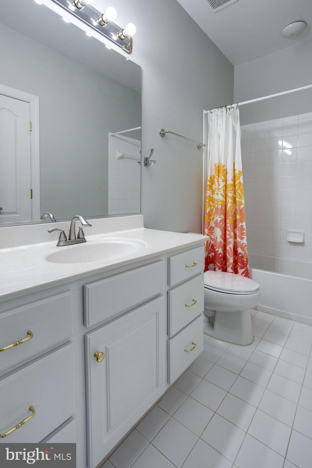 COLVIN MILL RUN - Residential Lease