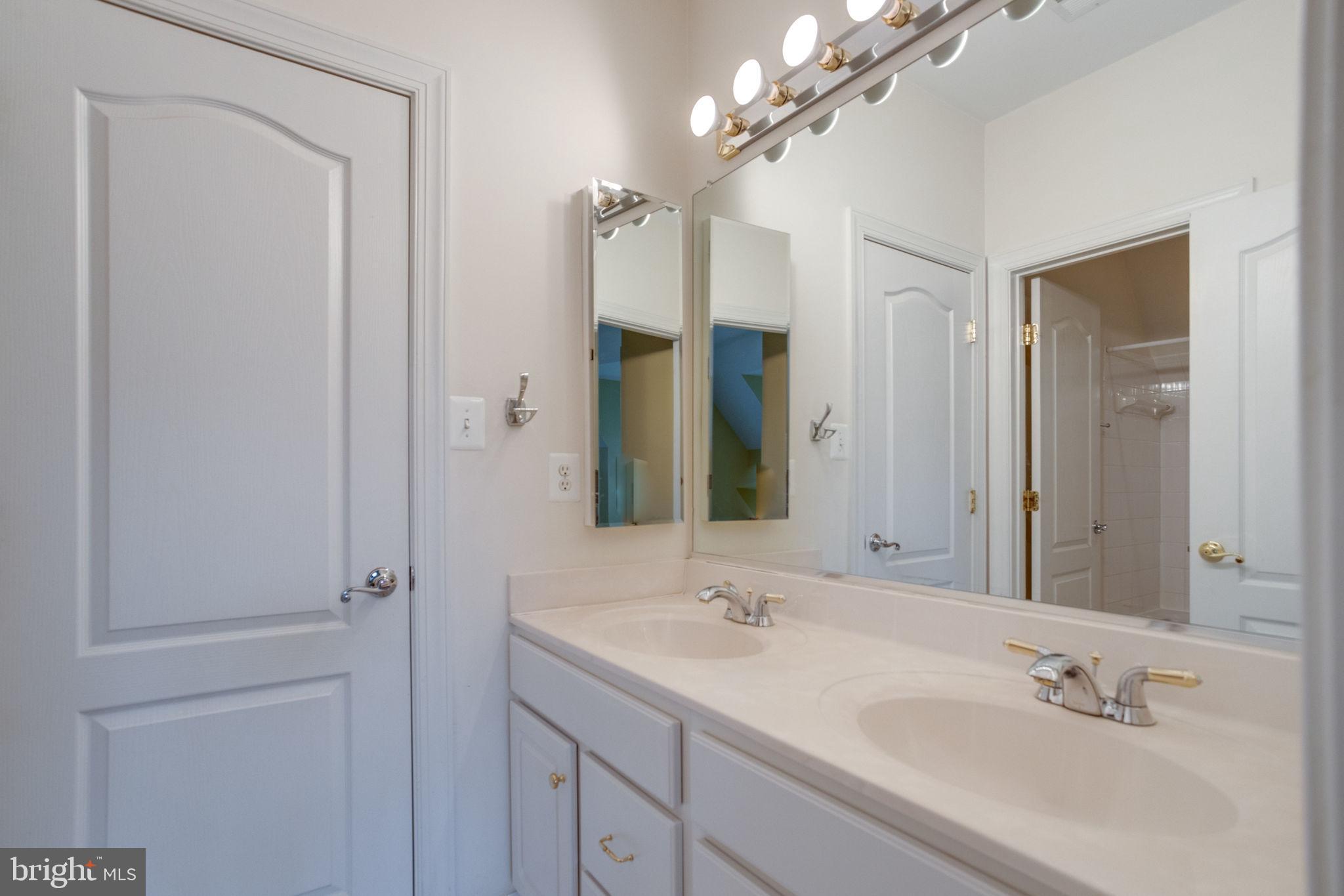 COLVIN MILL RUN - Residential Lease