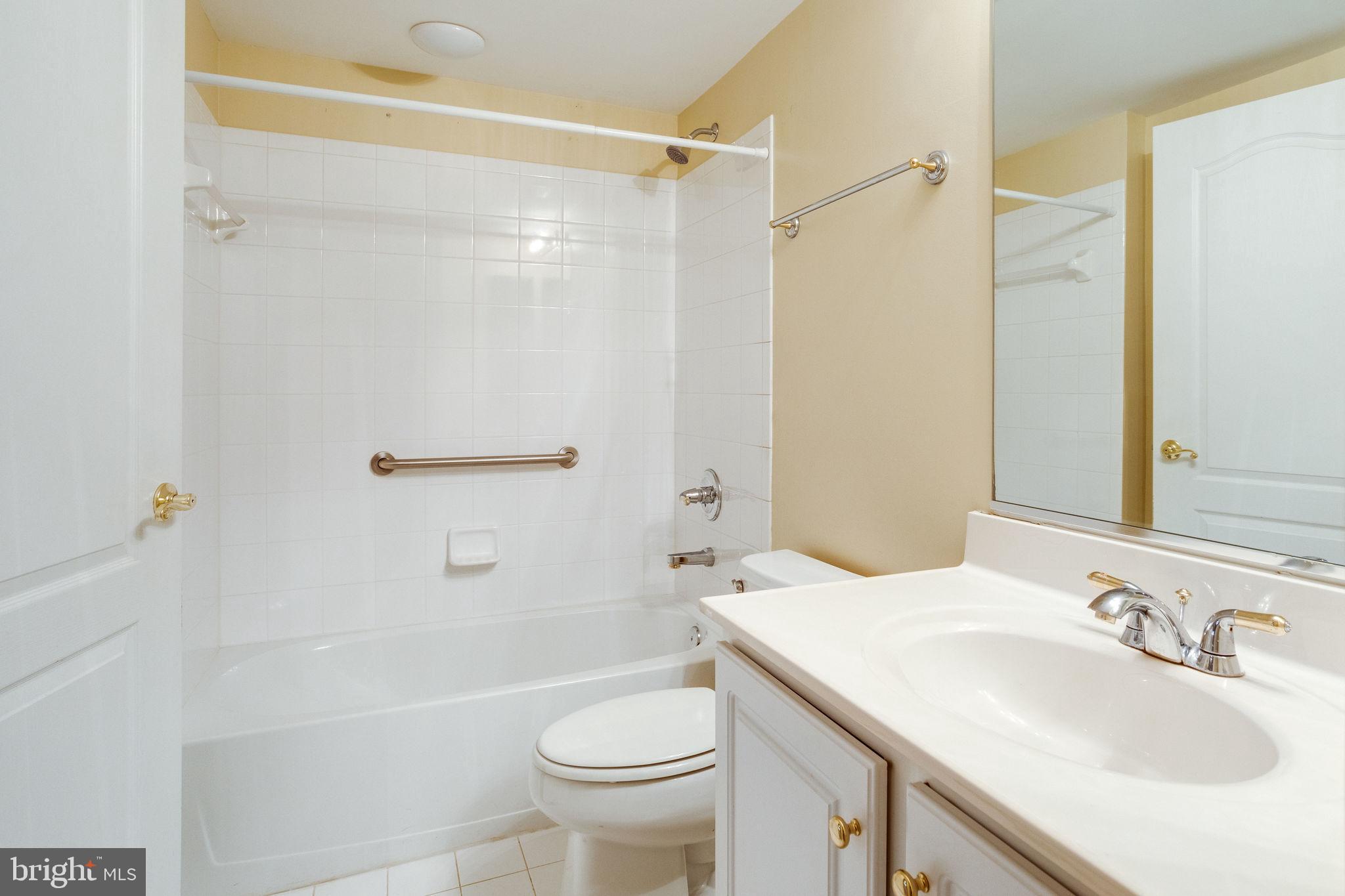 COLVIN MILL RUN - Residential Lease