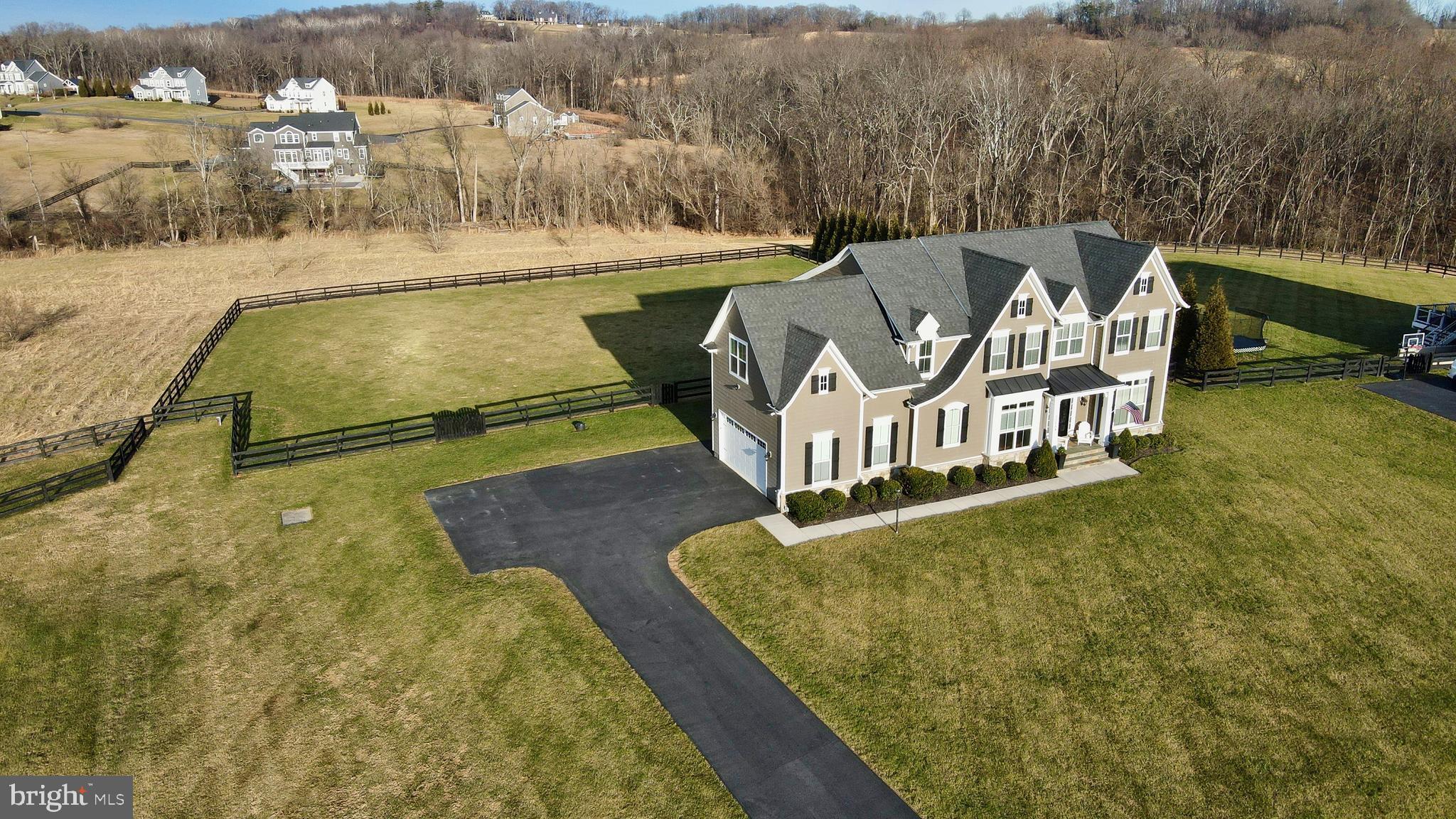 BLACK OAK CREEK - Residential