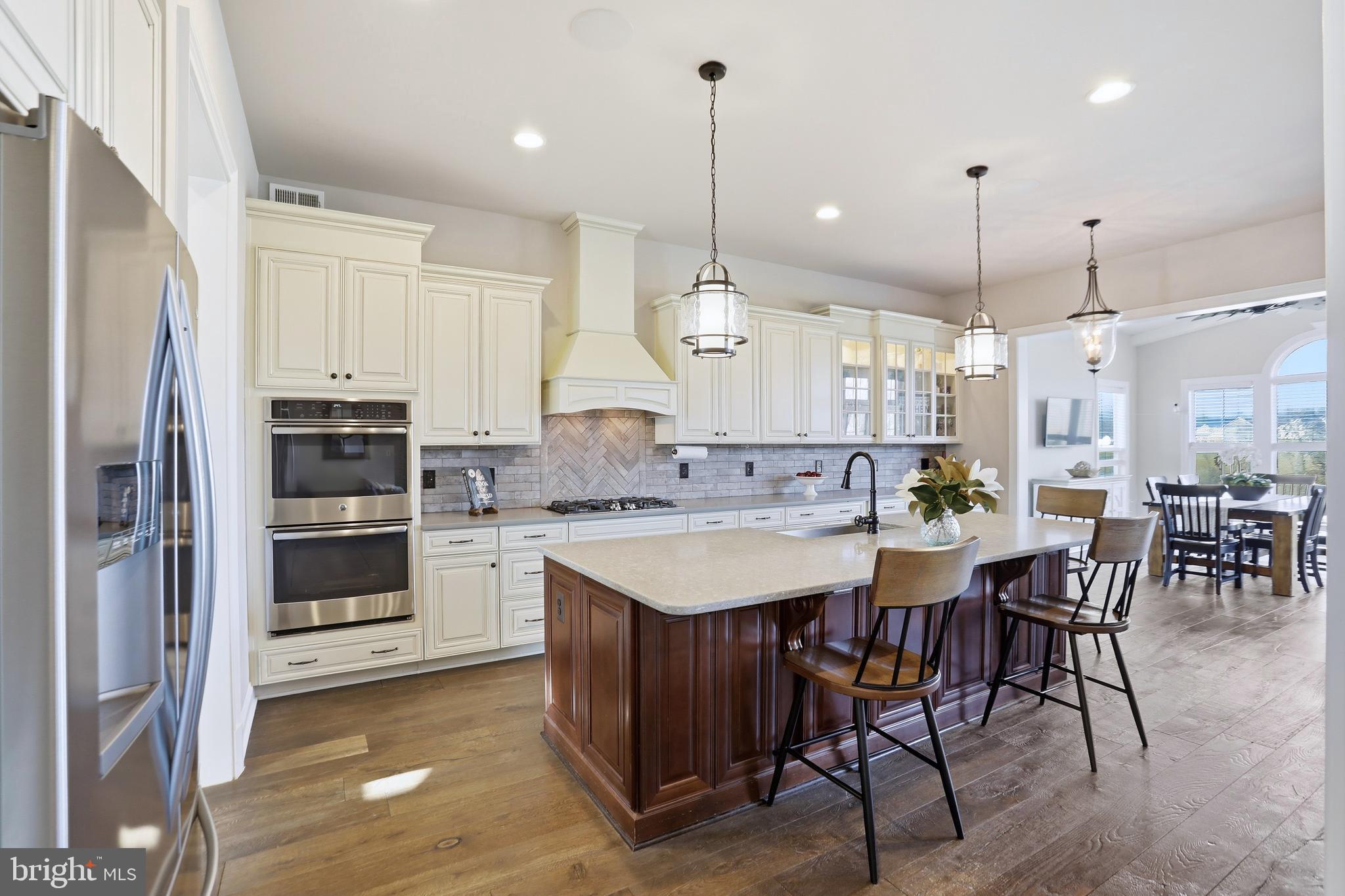 BLACK OAK CREEK - Residential