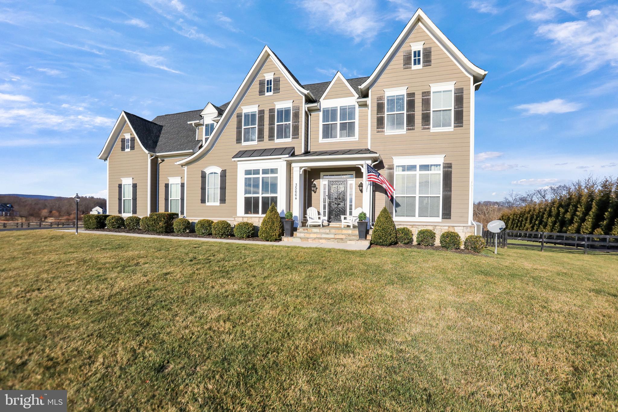 BLACK OAK CREEK - Residential