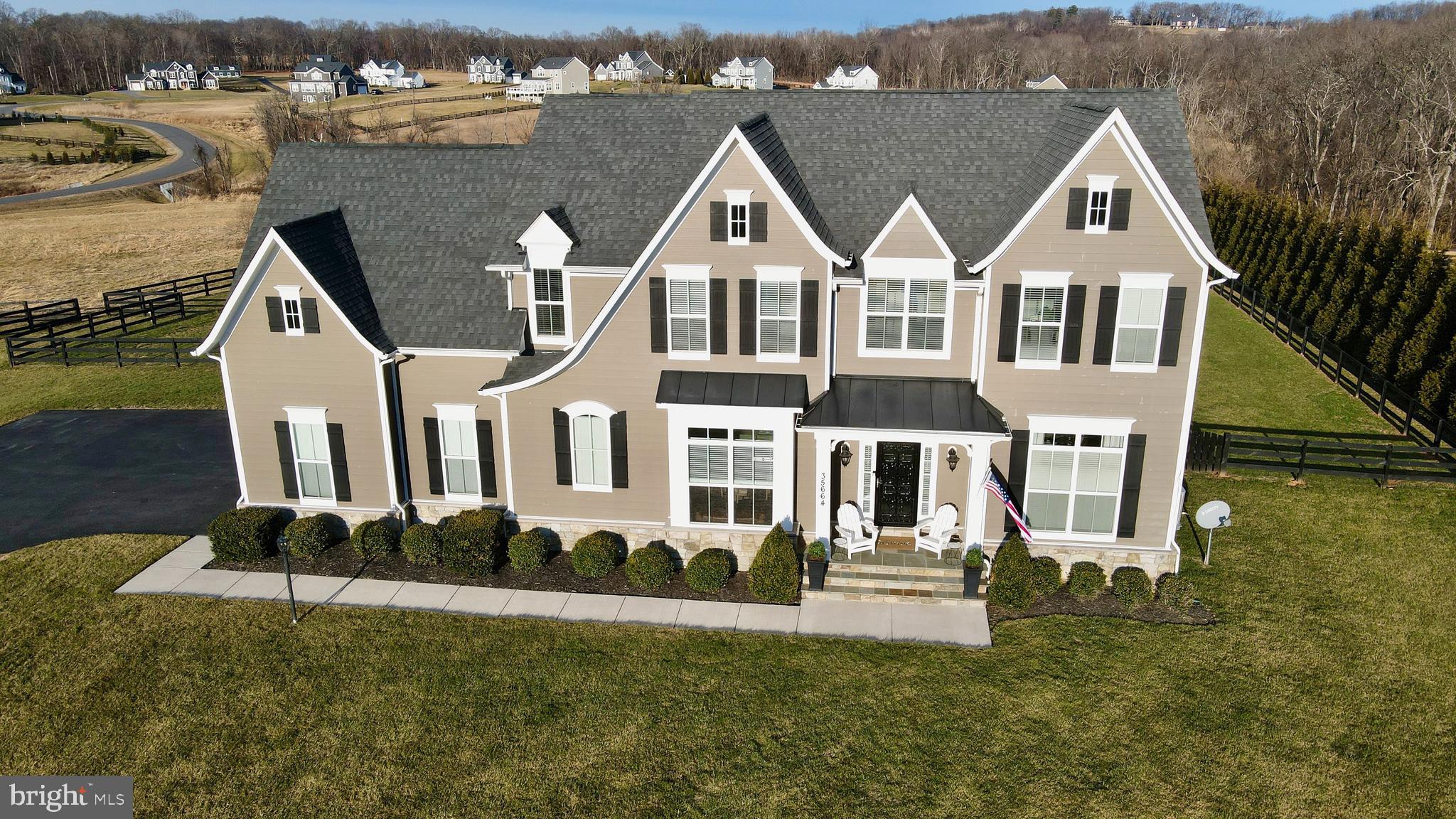 BLACK OAK CREEK - Residential