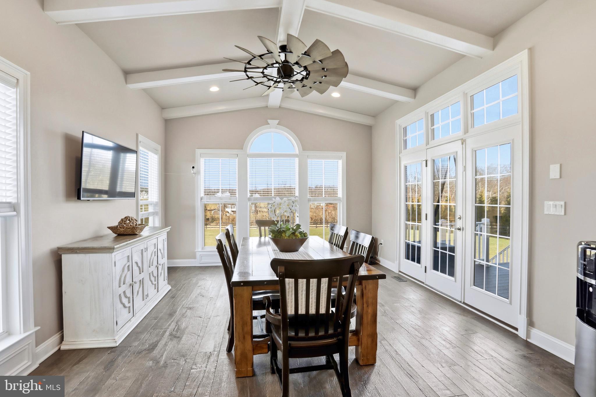 BLACK OAK CREEK - Residential