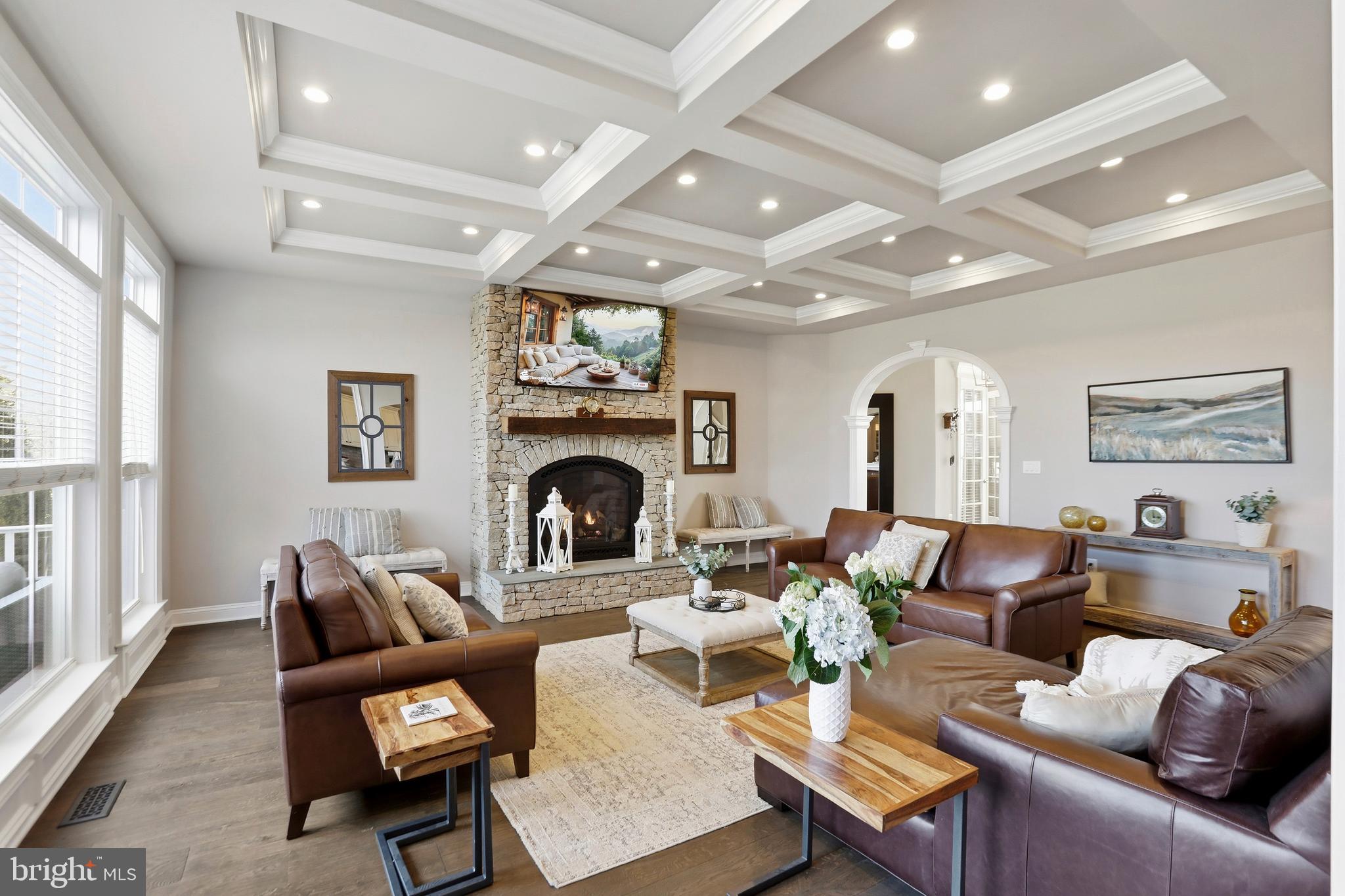 BLACK OAK CREEK - Residential