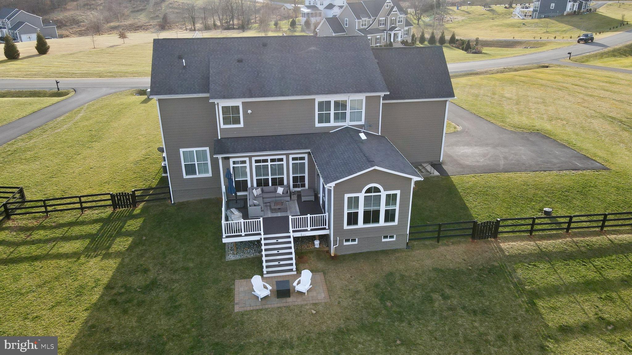 BLACK OAK CREEK - Residential