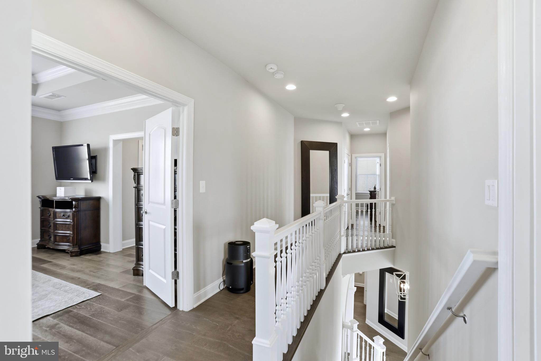 BLACK OAK CREEK - Residential