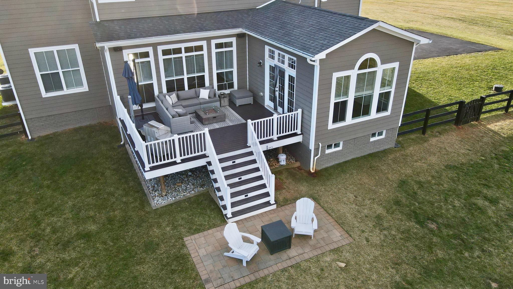 BLACK OAK CREEK - Residential