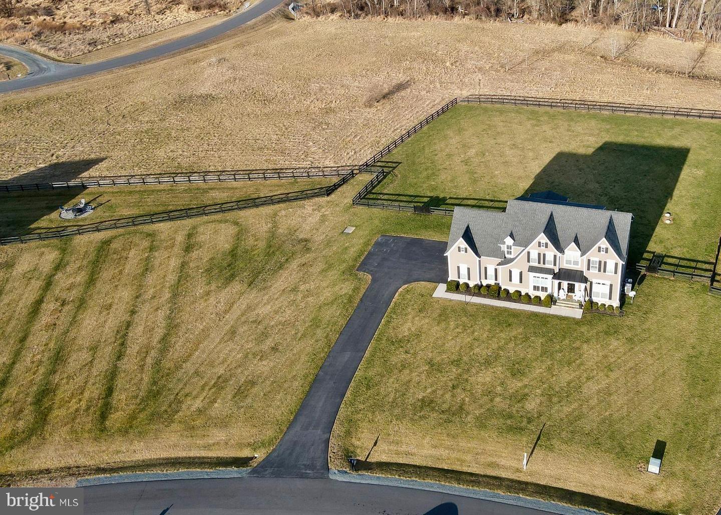 BLACK OAK CREEK - Residential