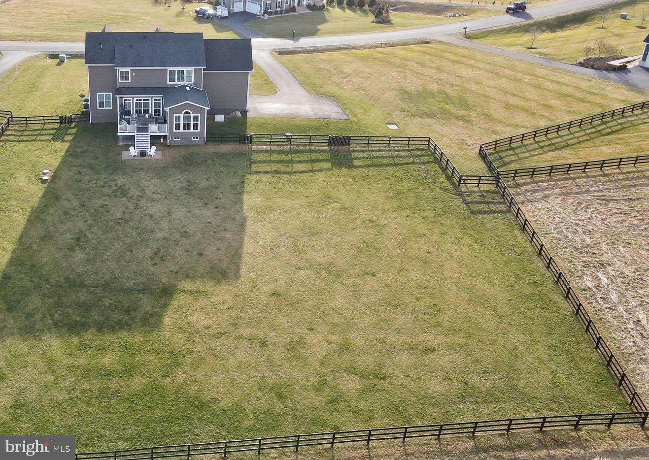 BLACK OAK CREEK - Residential