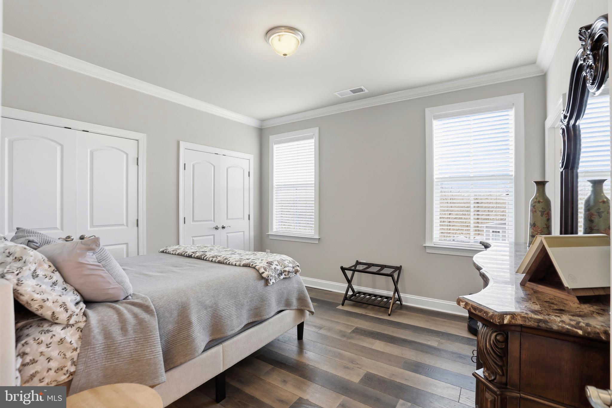 BLACK OAK CREEK - Residential