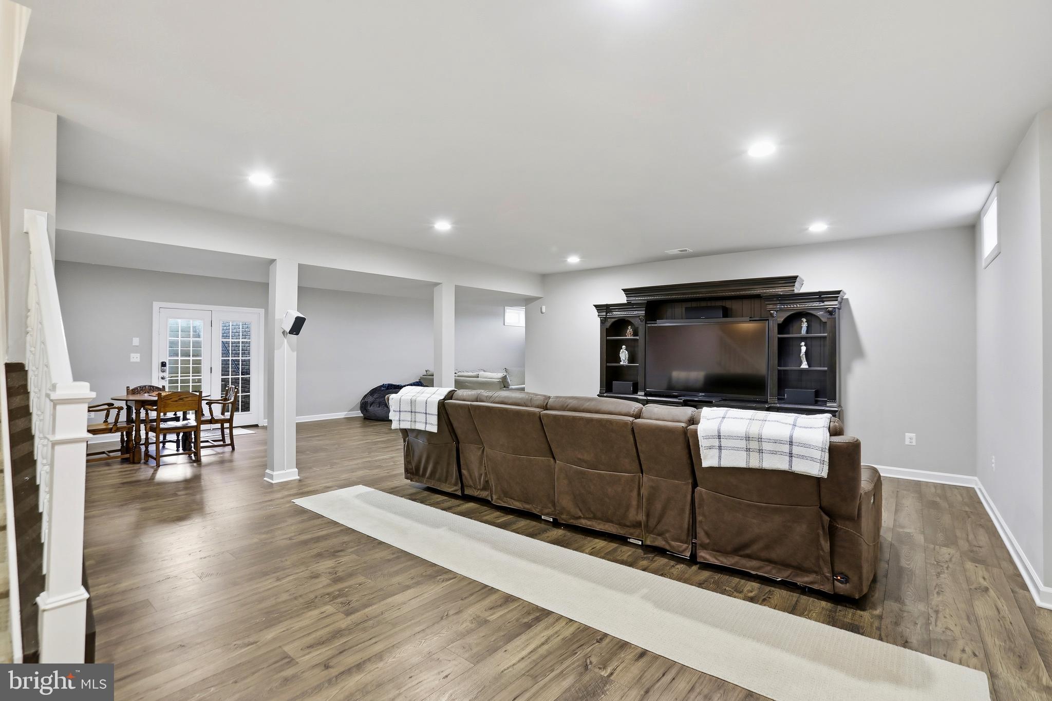 BLACK OAK CREEK - Residential