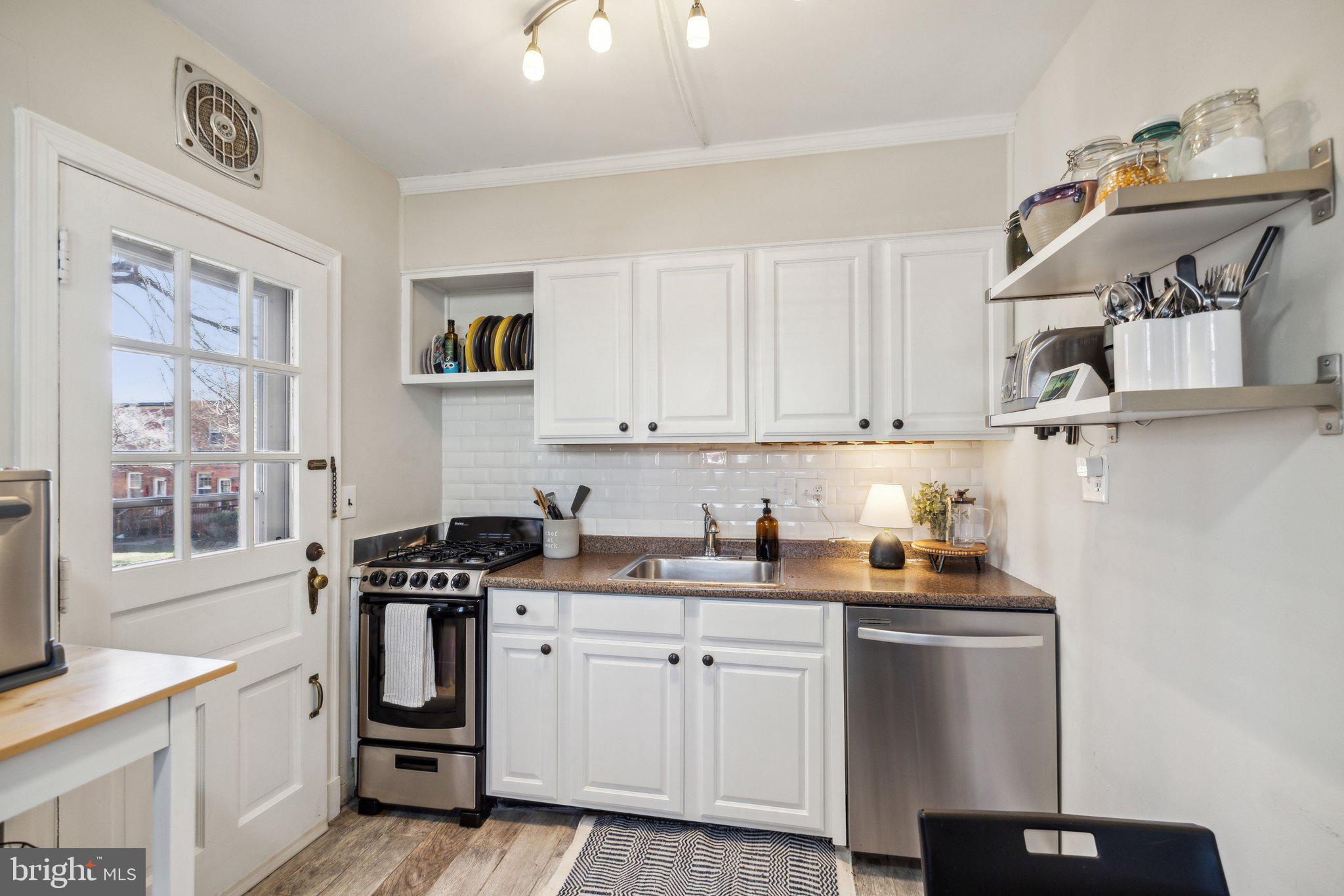 ARLINGTON VILLAGE - Residential