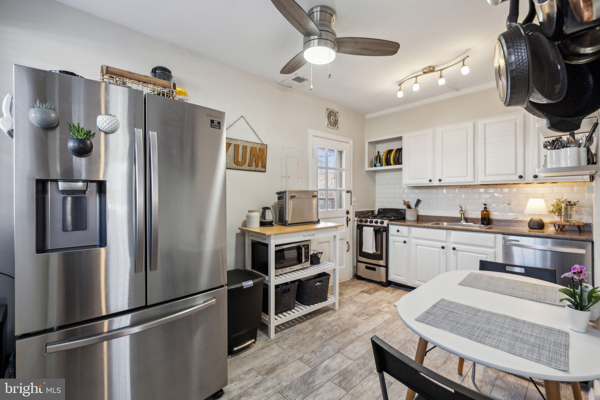 ARLINGTON VILLAGE - Residential