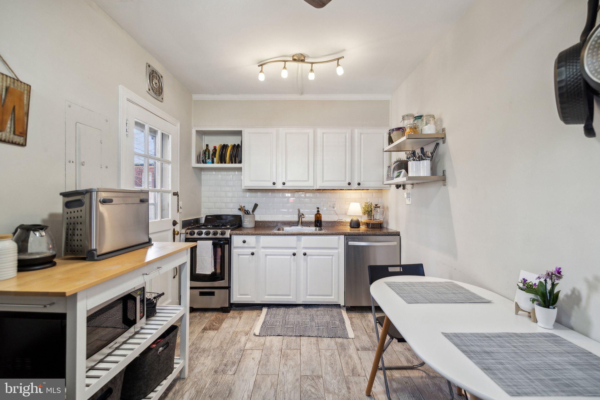 ARLINGTON VILLAGE - Residential