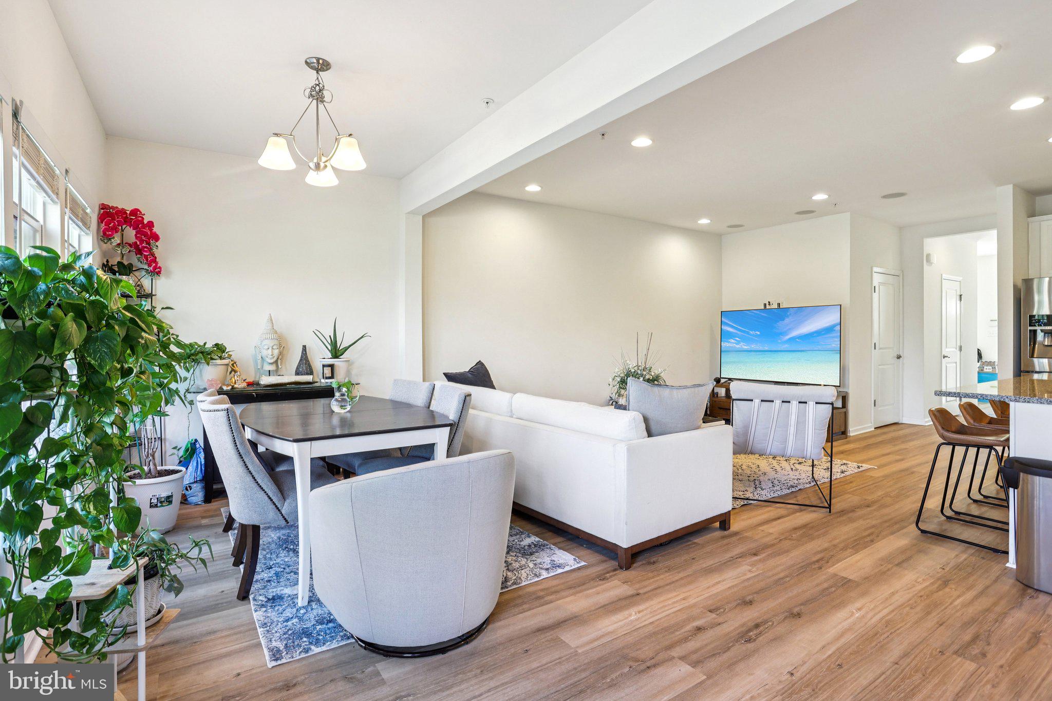 MALVERN WALK - Residential