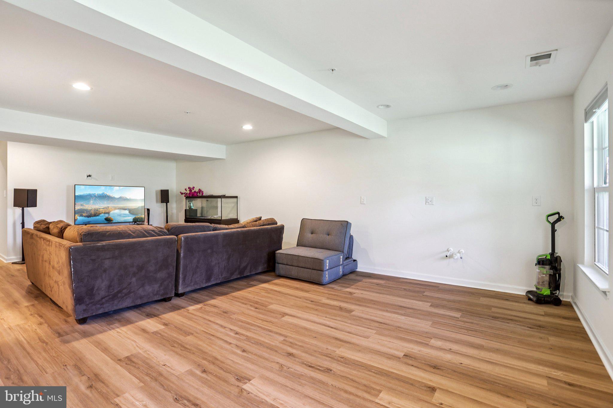 MALVERN WALK - Residential