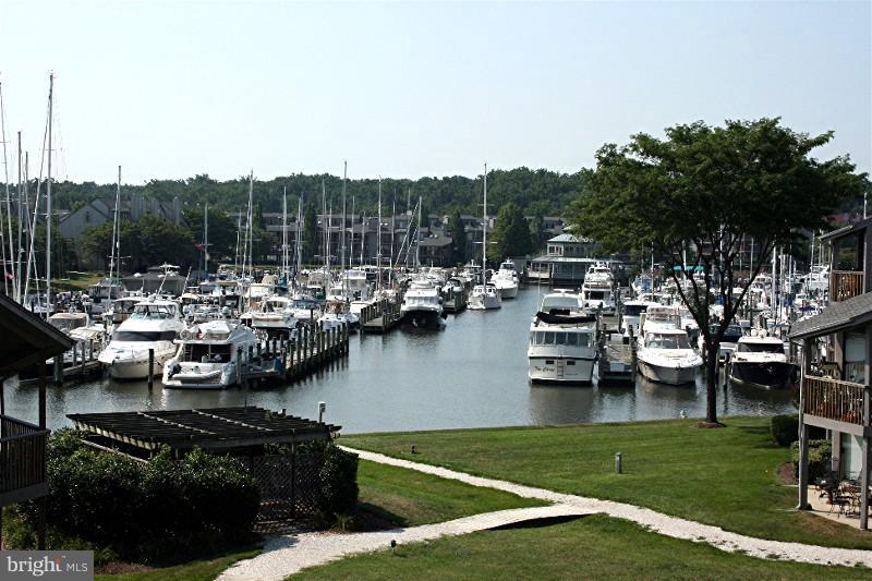VILLAGE OF CHESAPEAKE HARBOUR - Residential