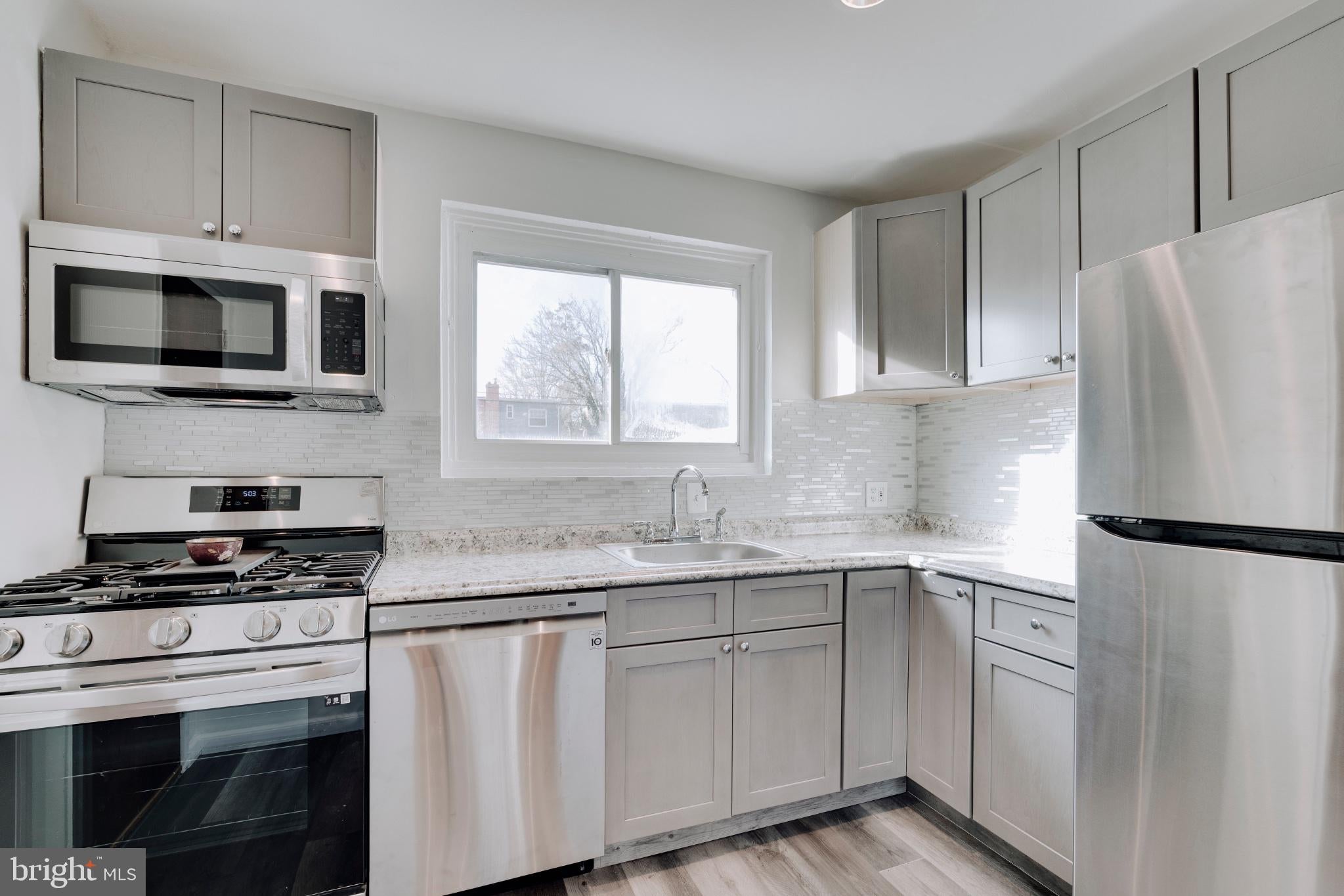 5006 14TH STREET NE