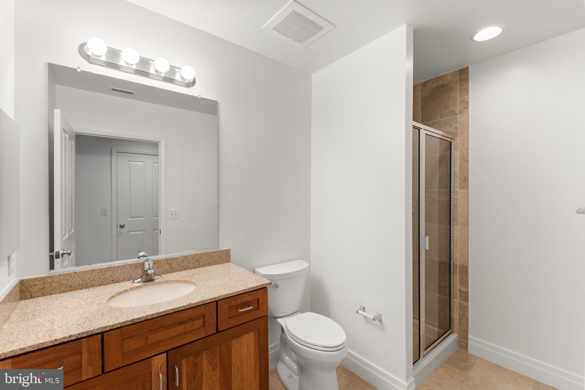 STATION SQUARE - Residential Lease