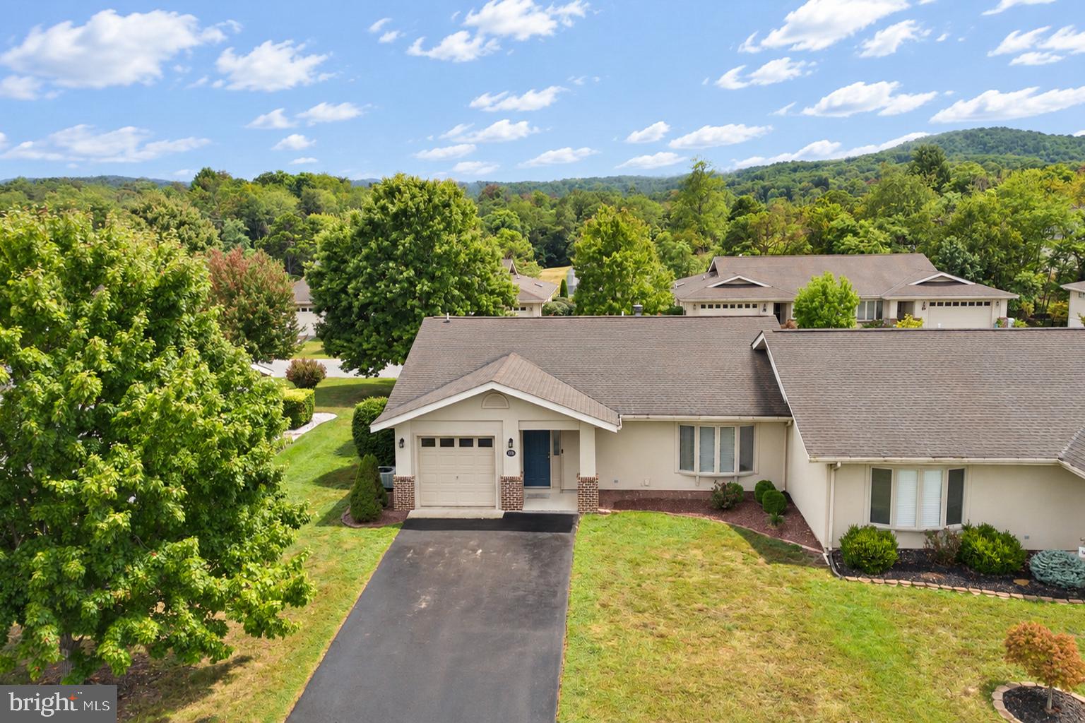 155 ARROWHEAD RIDGE