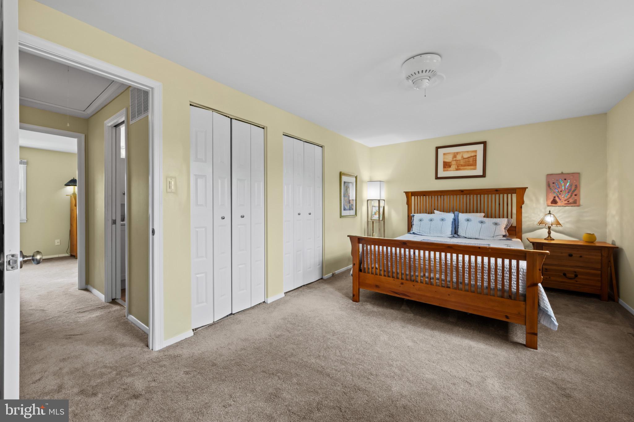 CROFTON SQUARE - Residential