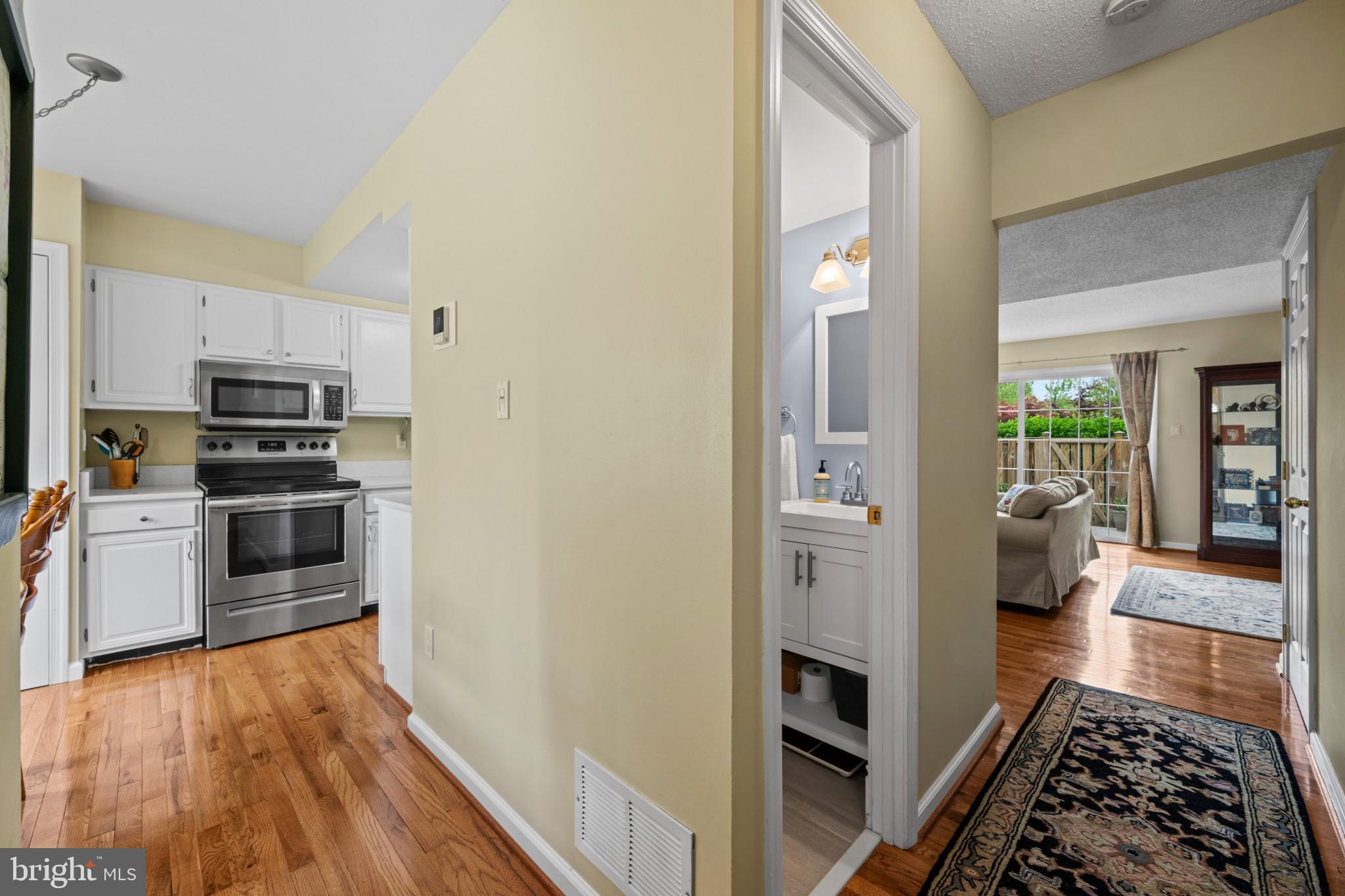 CROFTON SQUARE - Residential