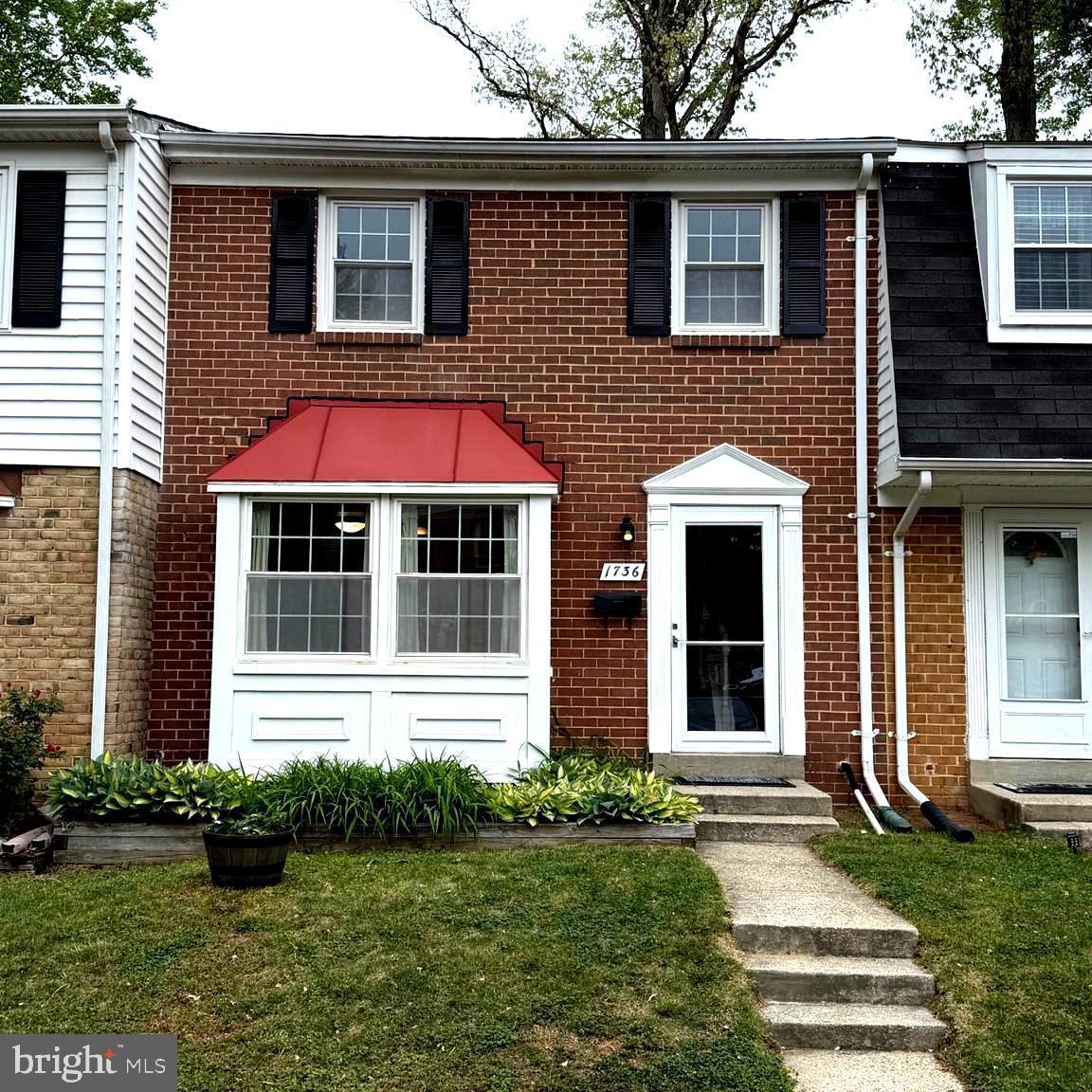CROFTON SQUARE - Residential