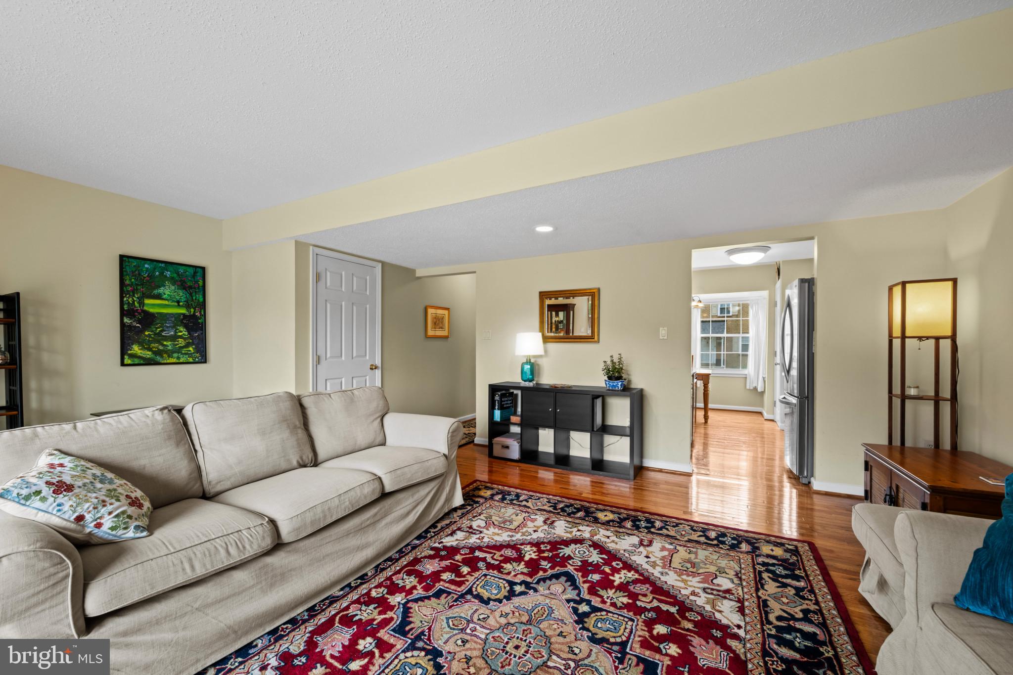 CROFTON SQUARE - Residential