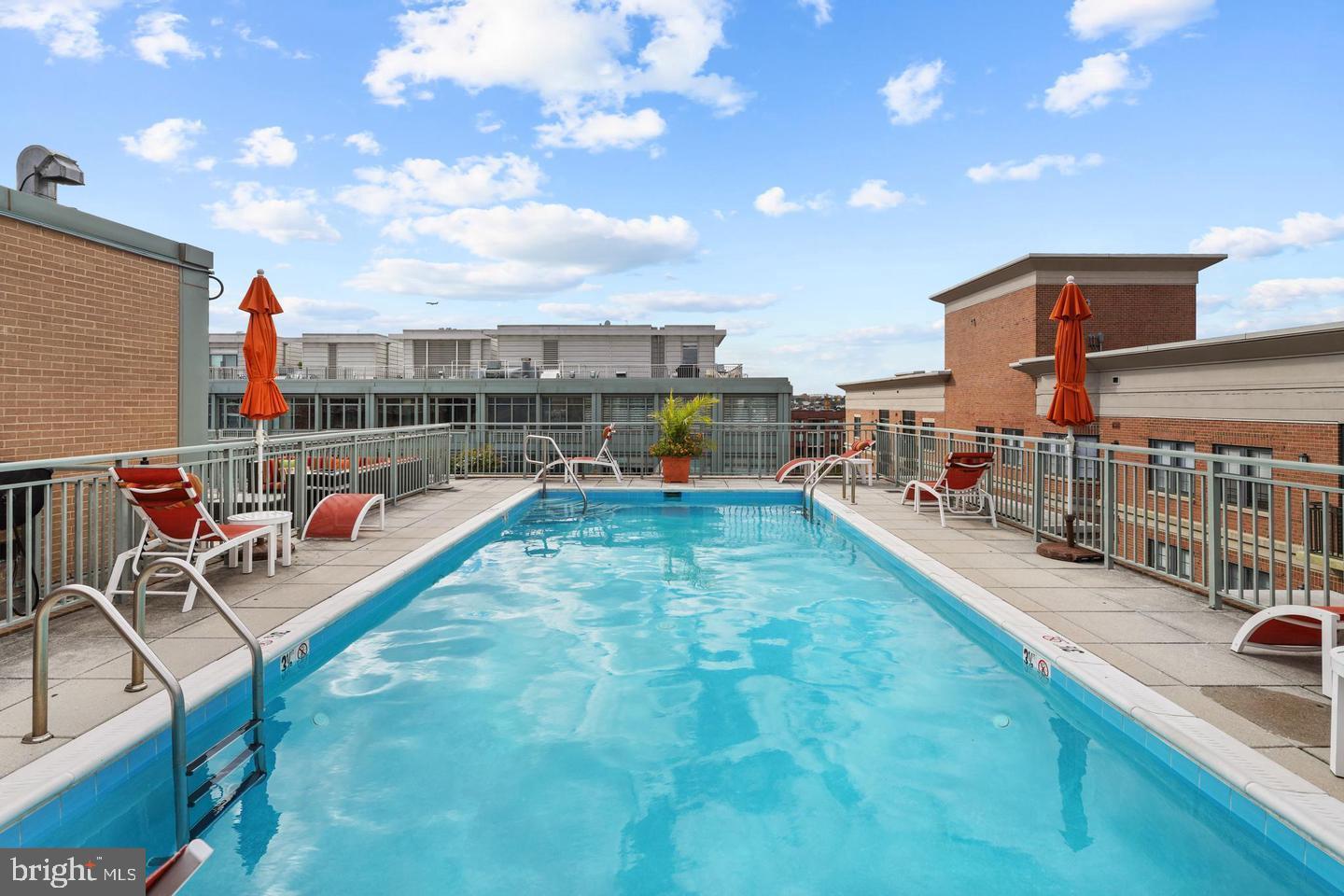 2425 L STREET NW 239