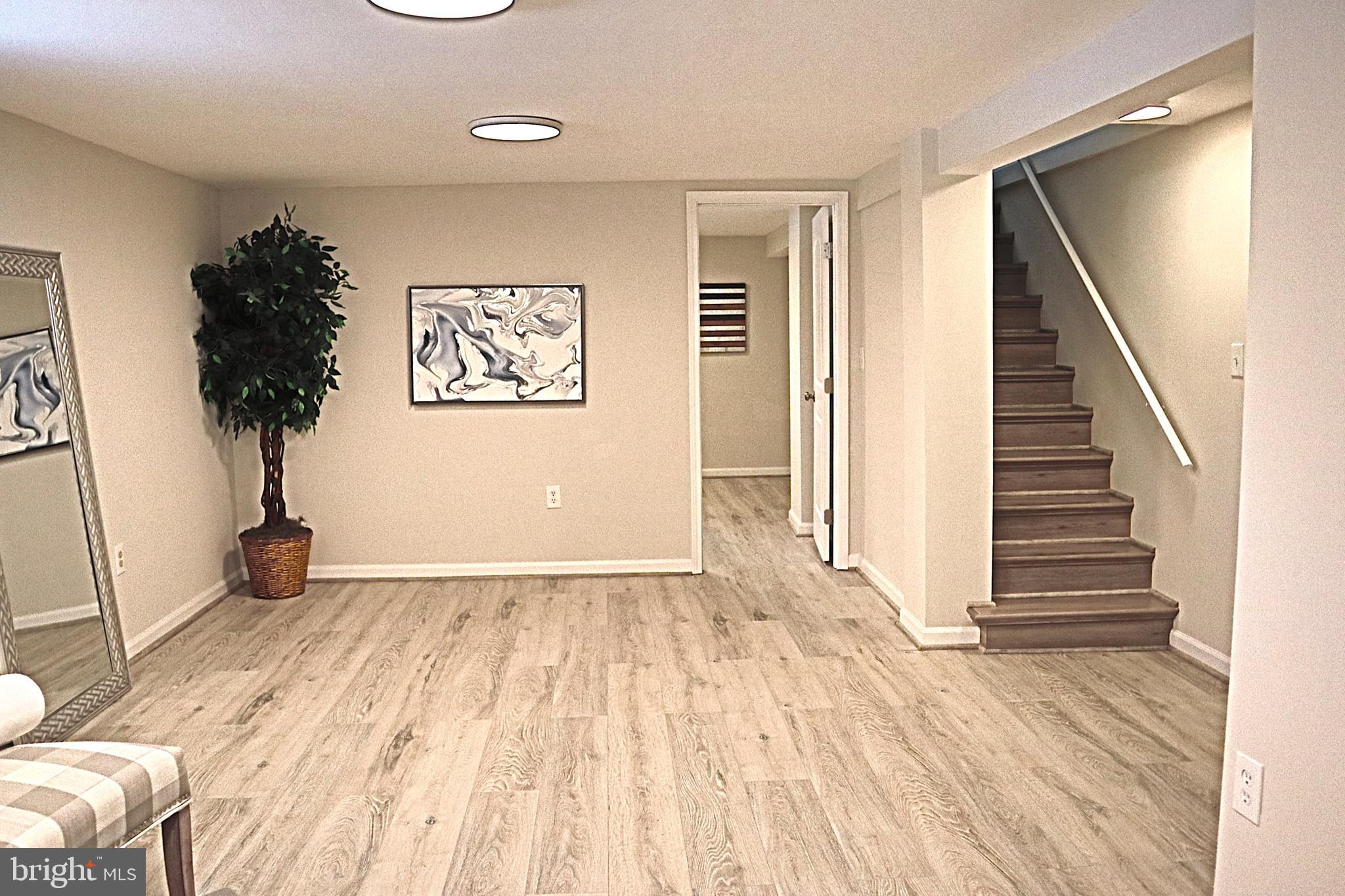 COUNTRY CLUB PARK - Residential