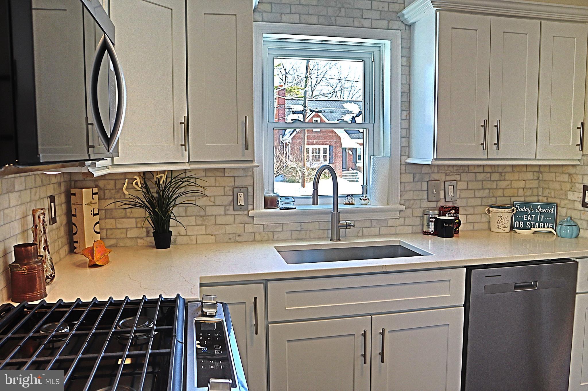 COUNTRY CLUB PARK - Residential