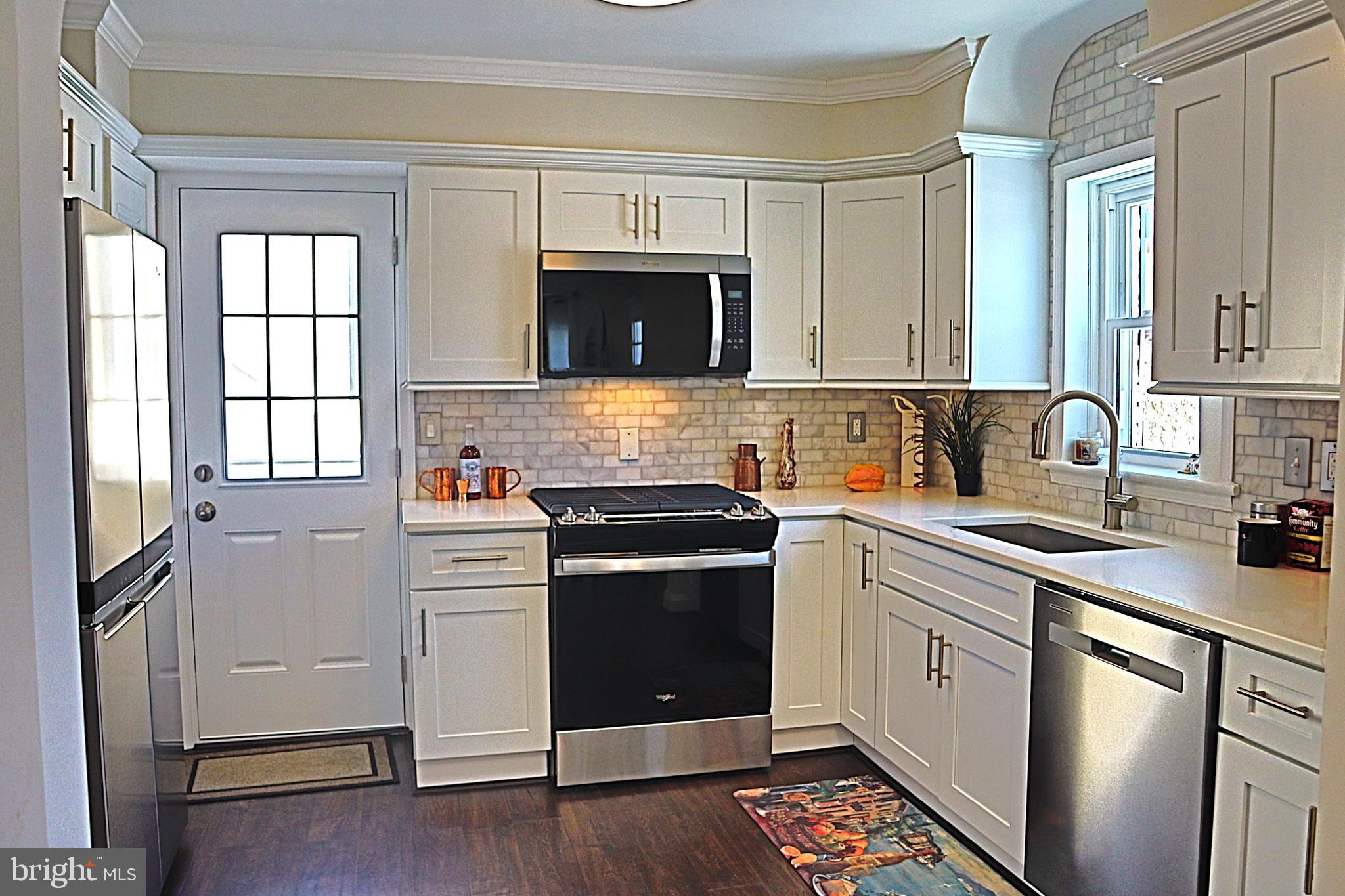 COUNTRY CLUB PARK - Residential