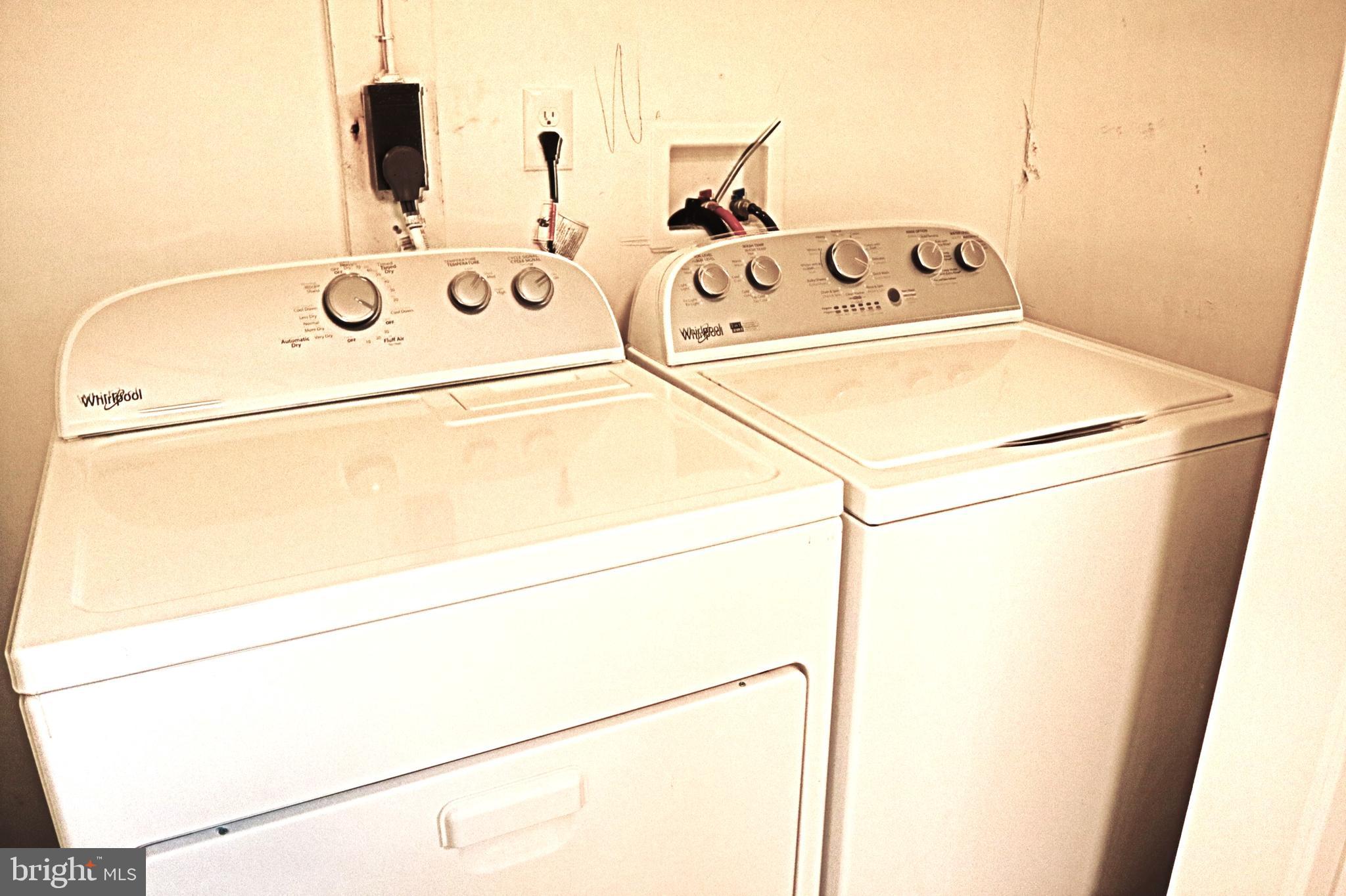 COUNTRY CLUB PARK - Residential