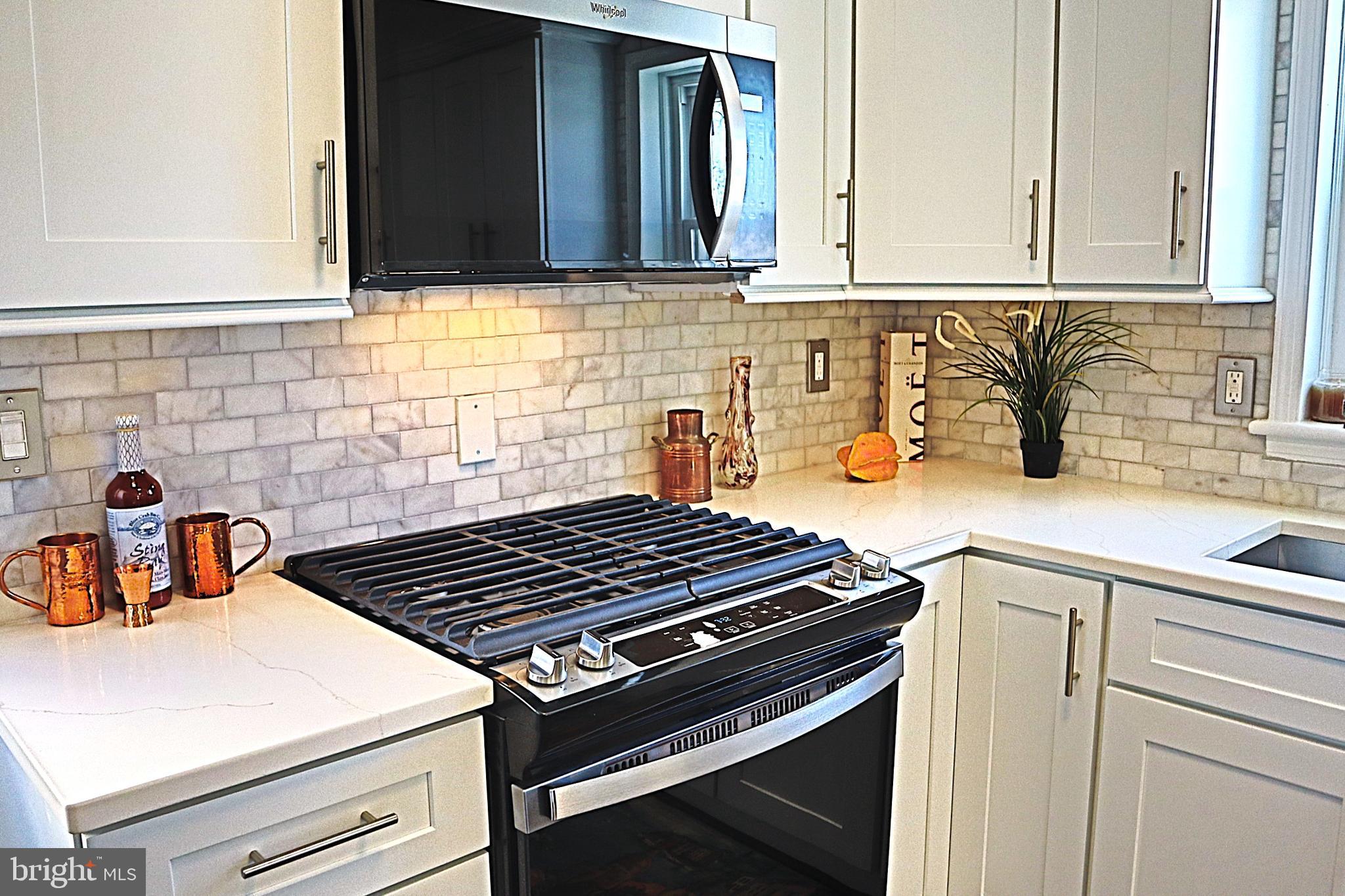 COUNTRY CLUB PARK - Residential