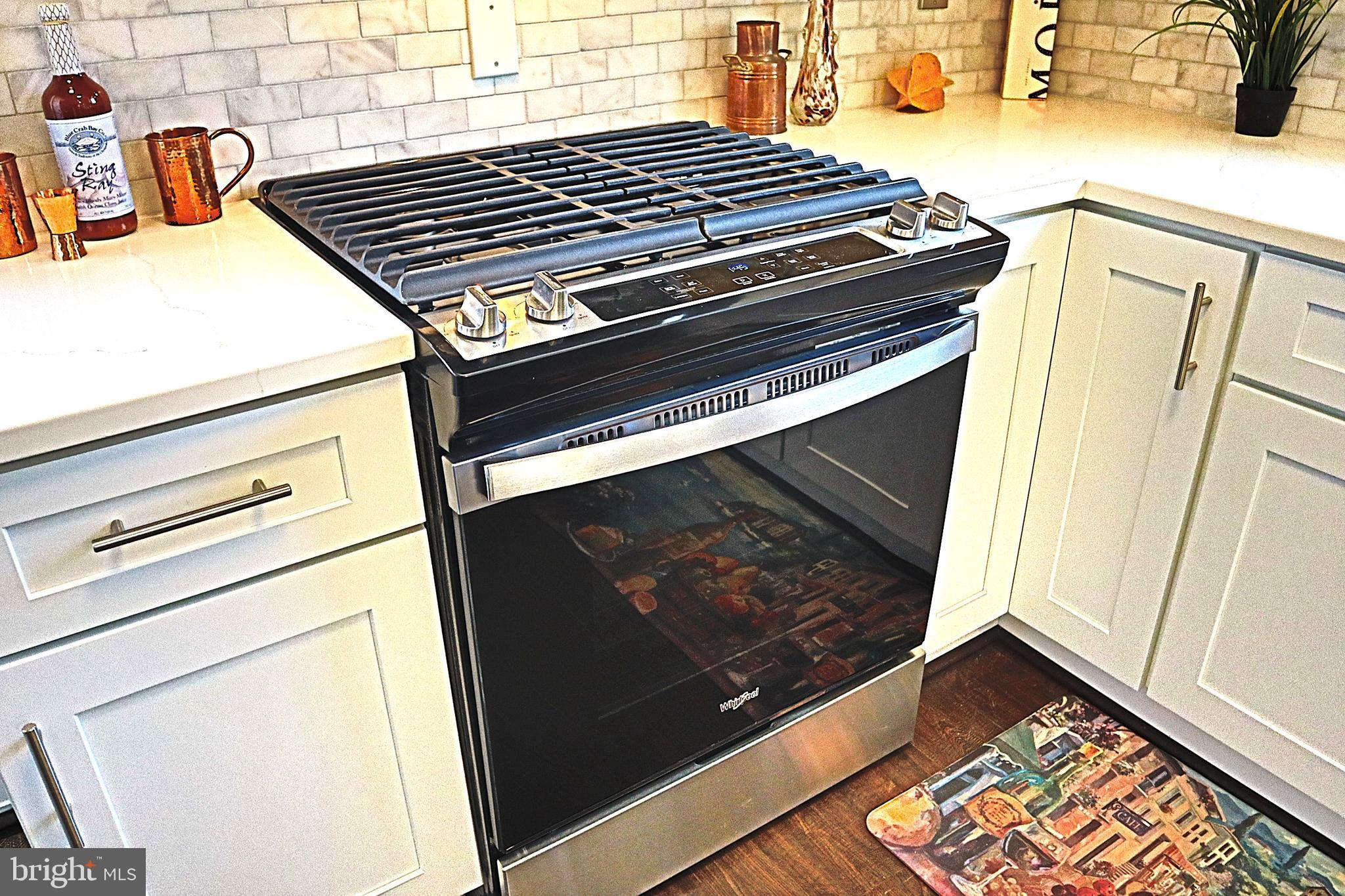 COUNTRY CLUB PARK - Residential