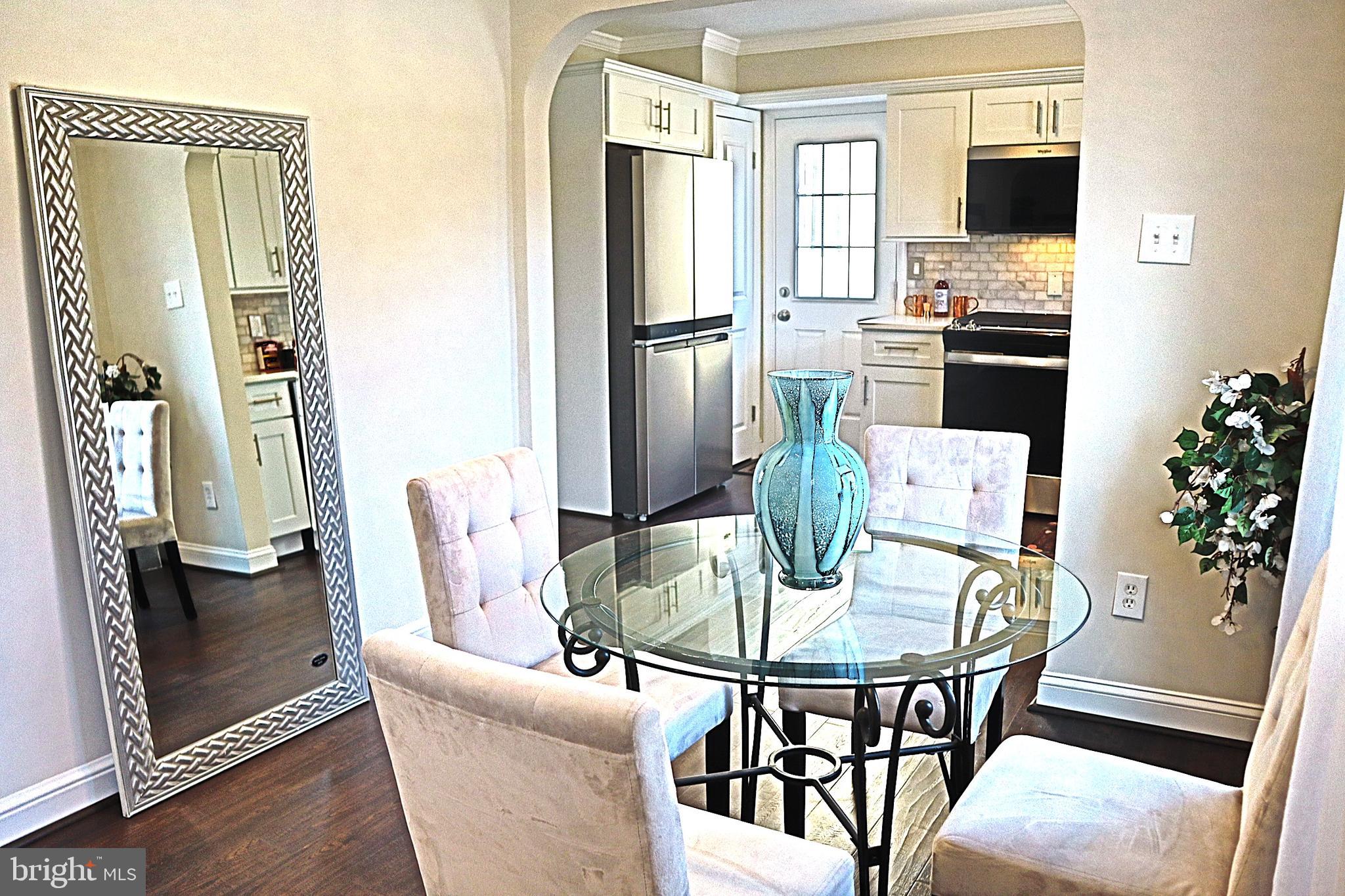 COUNTRY CLUB PARK - Residential