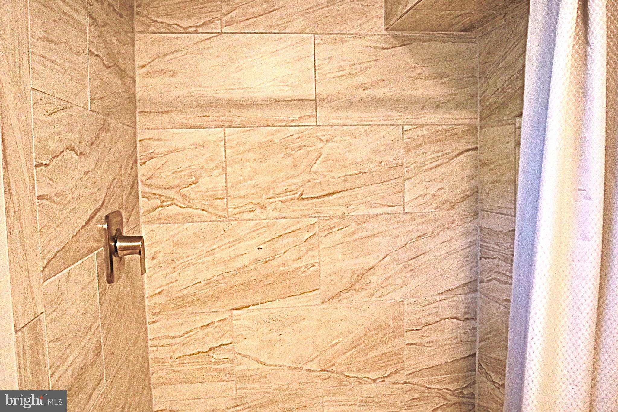 COUNTRY CLUB PARK - Residential