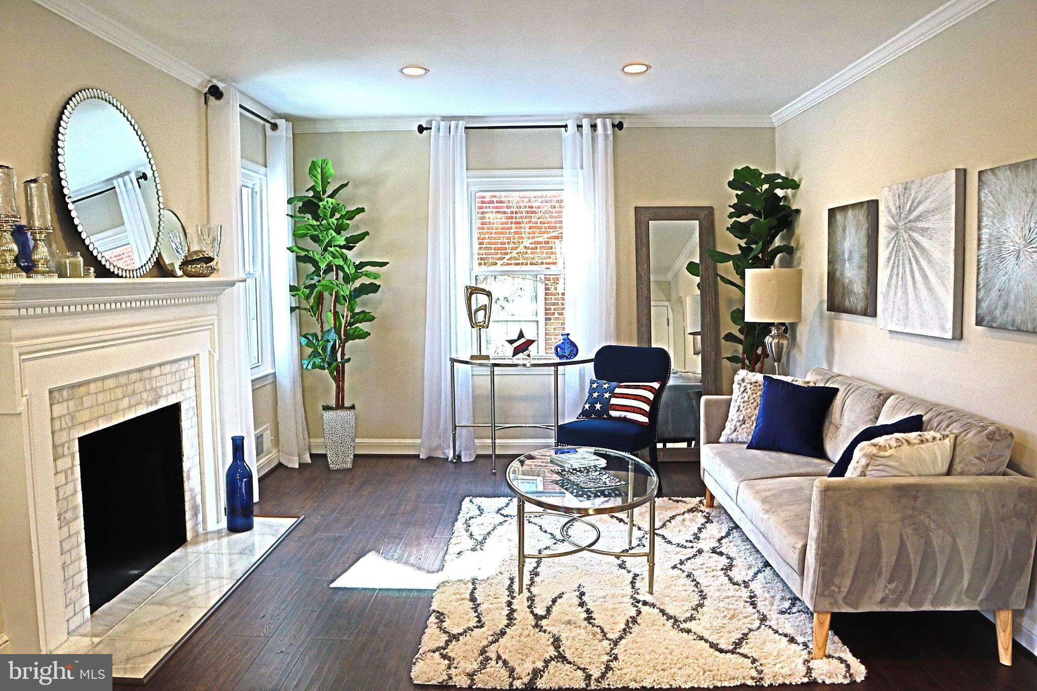 COUNTRY CLUB PARK - Residential