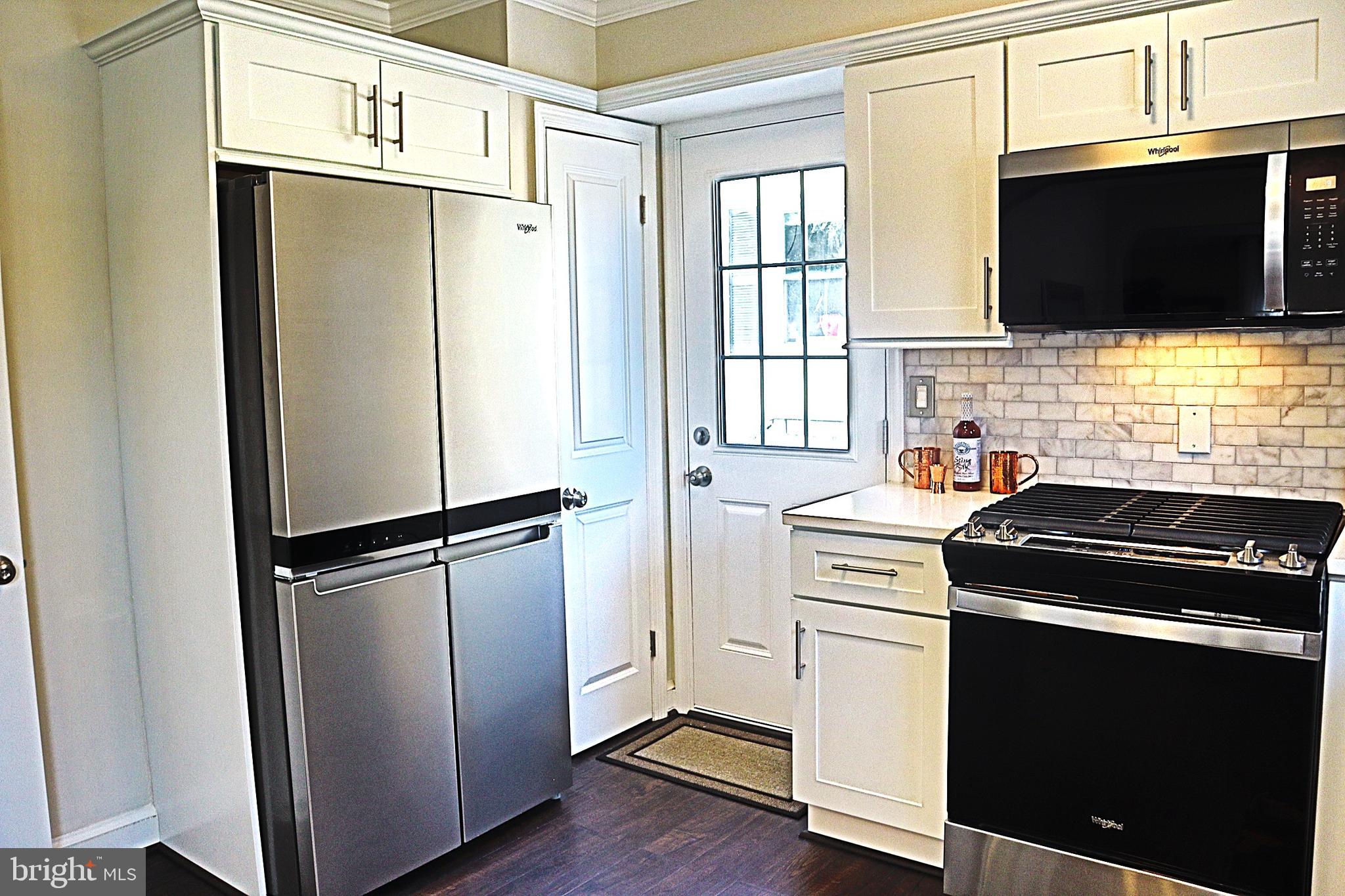 COUNTRY CLUB PARK - Residential