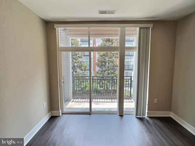 NATIONAL HARBOR - Residential Lease