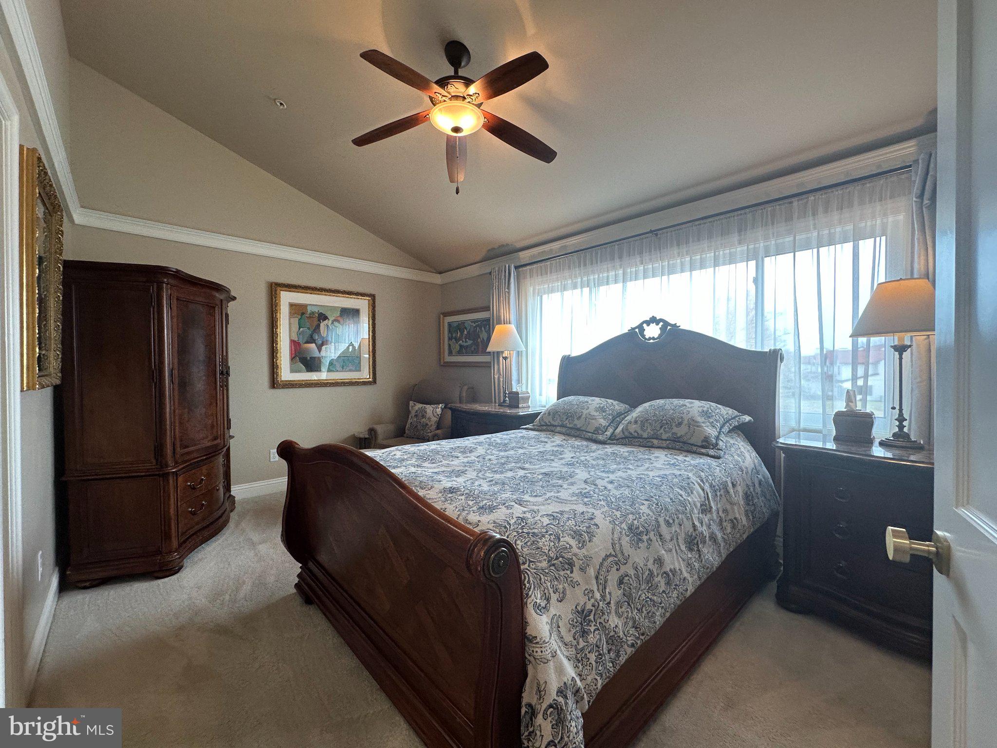 QUEENS LANDING - Residential