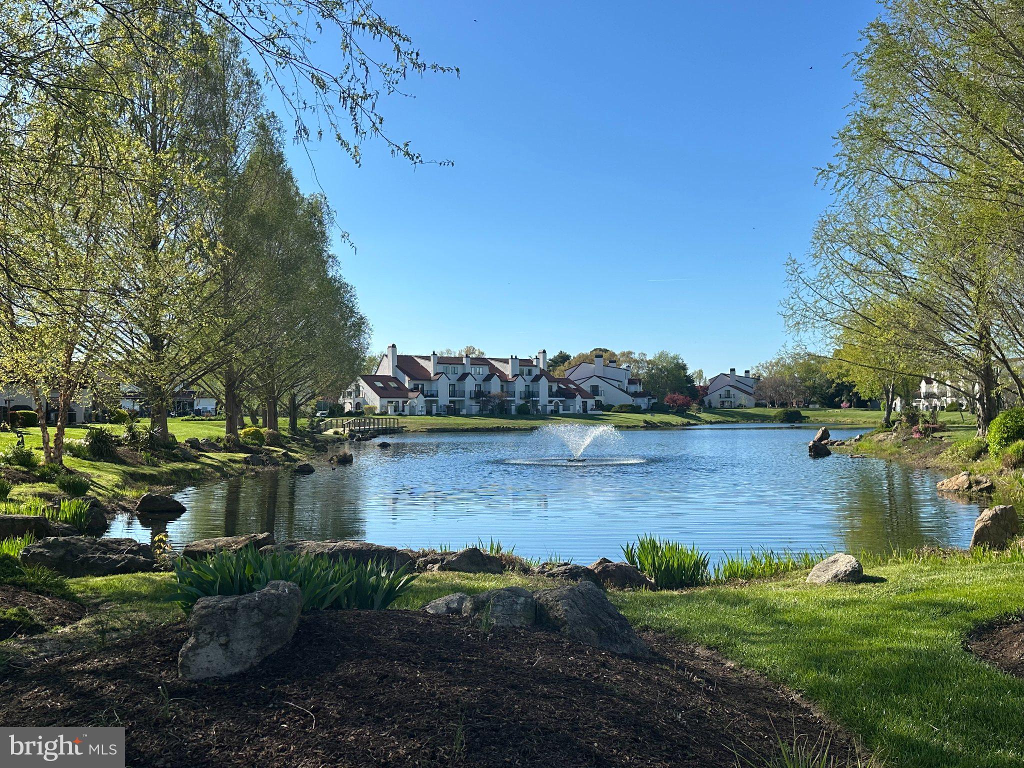 QUEENS LANDING - Residential