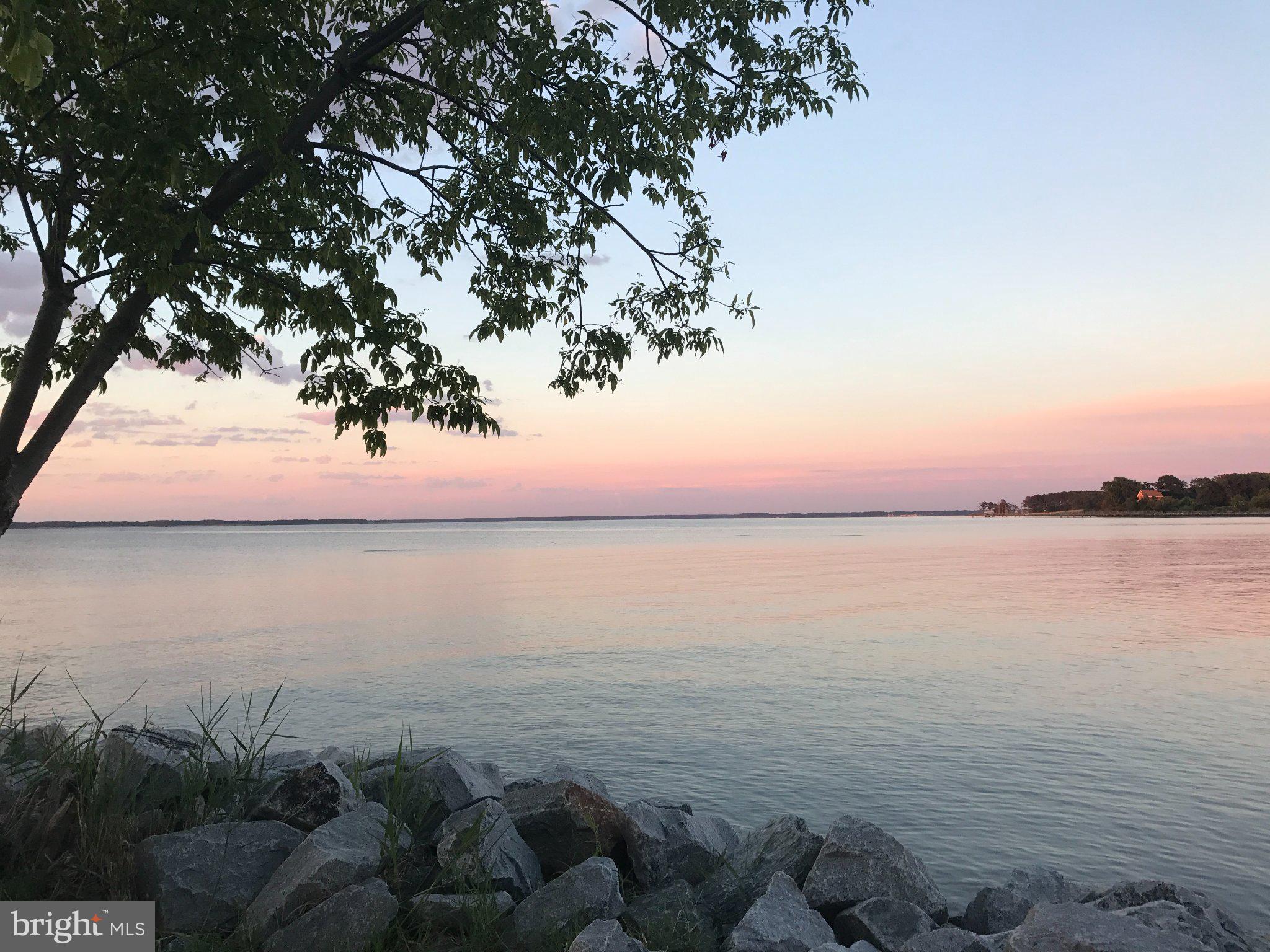 QUEENS LANDING - Residential