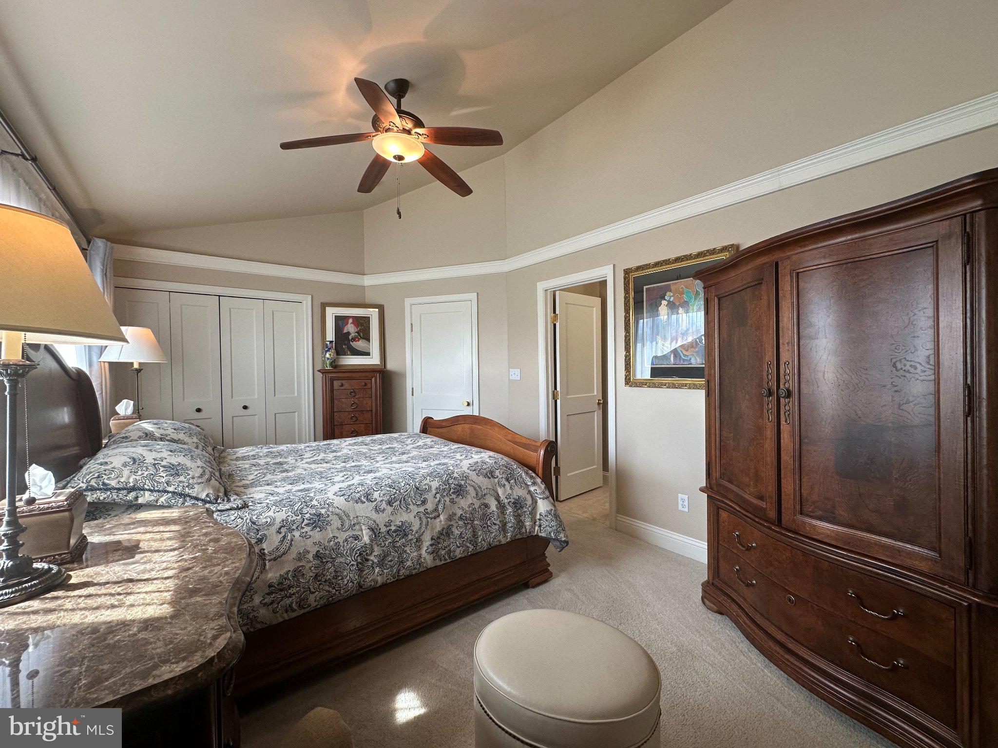 QUEENS LANDING - Residential