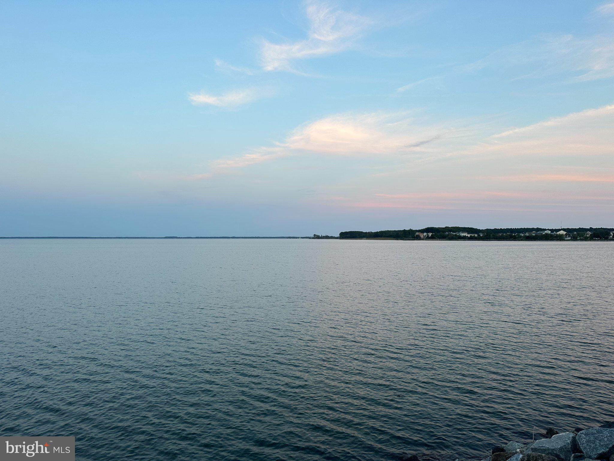 QUEENS LANDING - Residential