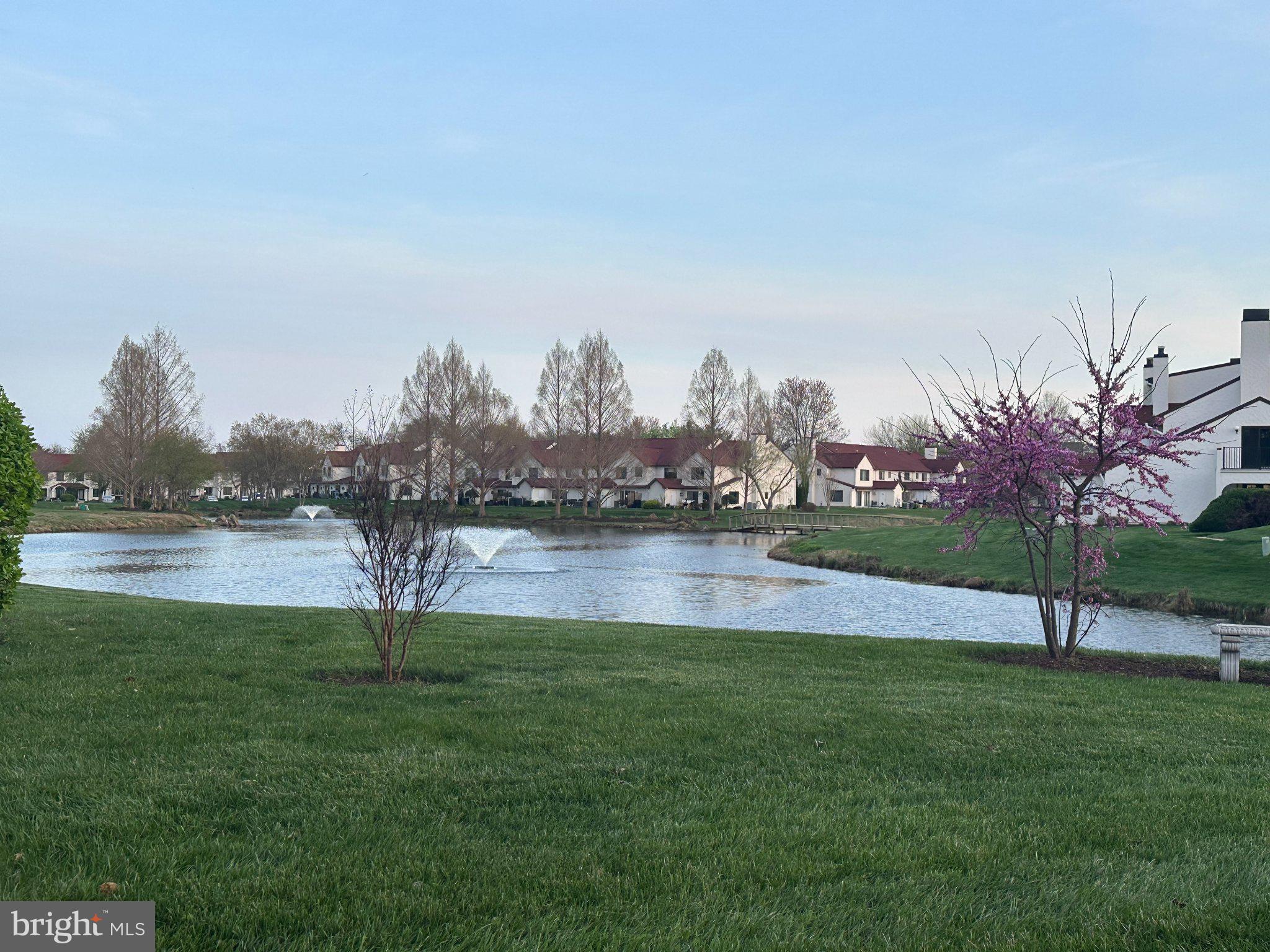 QUEENS LANDING - Residential