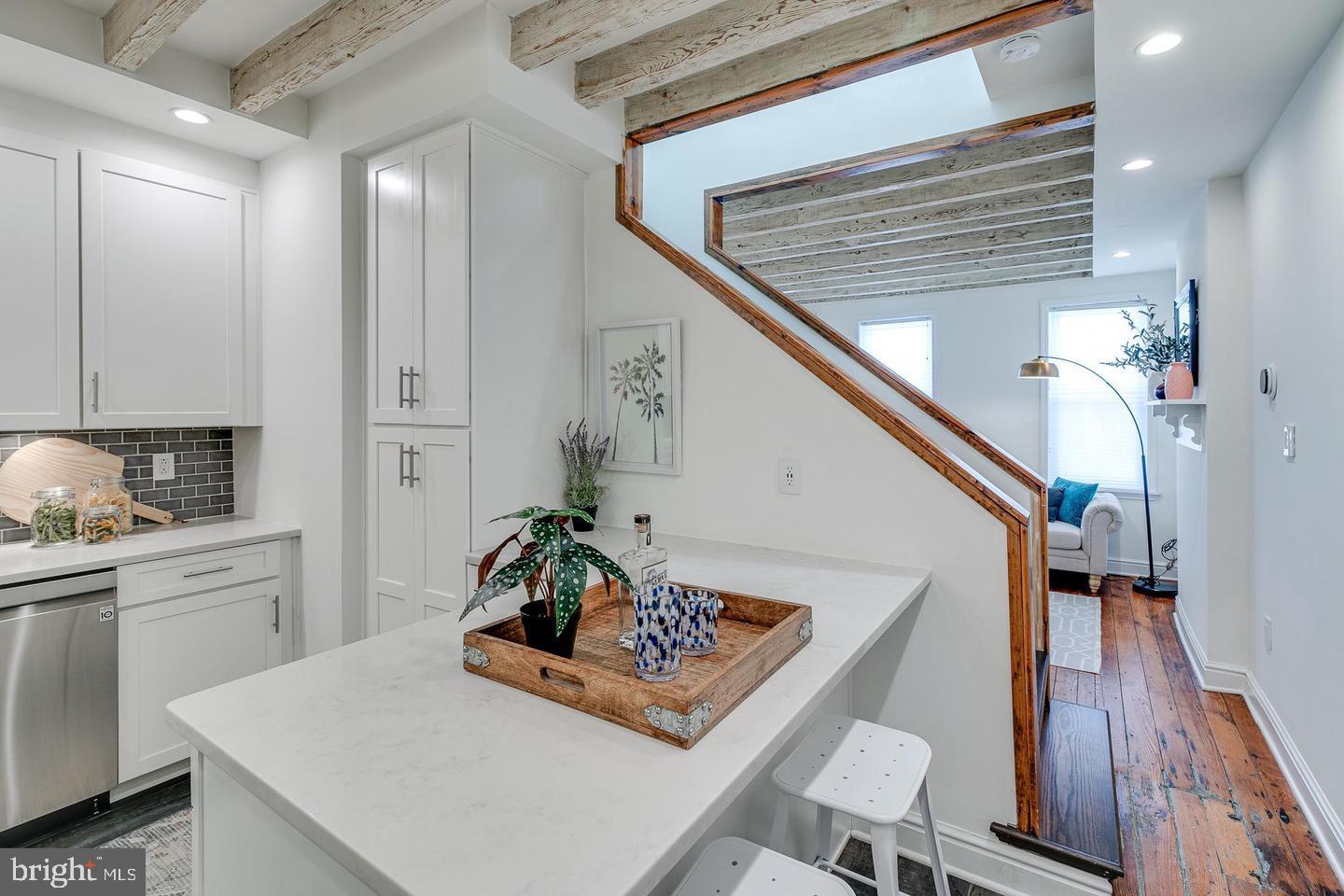 GRADUATE HOSPITAL - Residential Lease