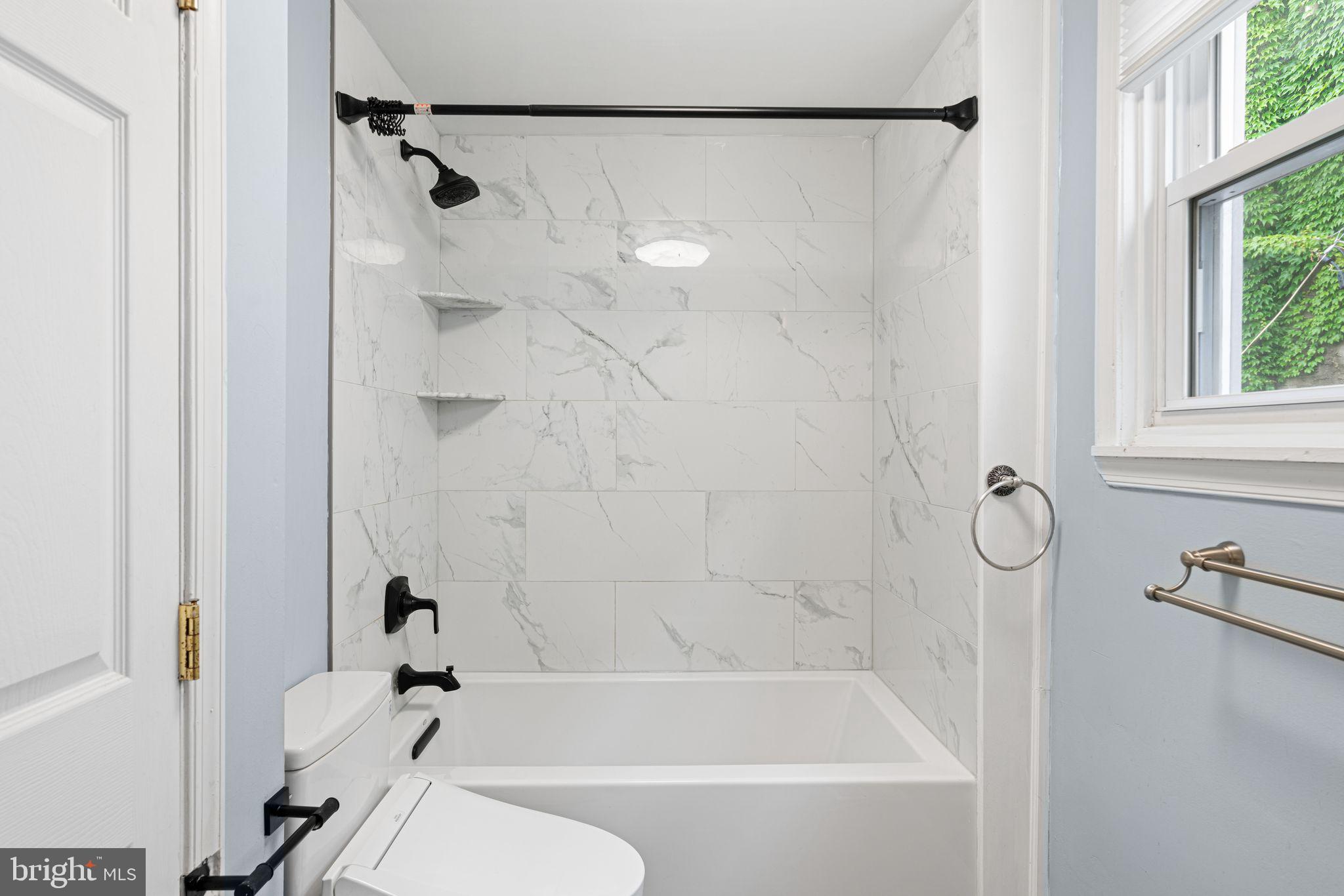 GRADUATE HOSPITAL - Residential Lease