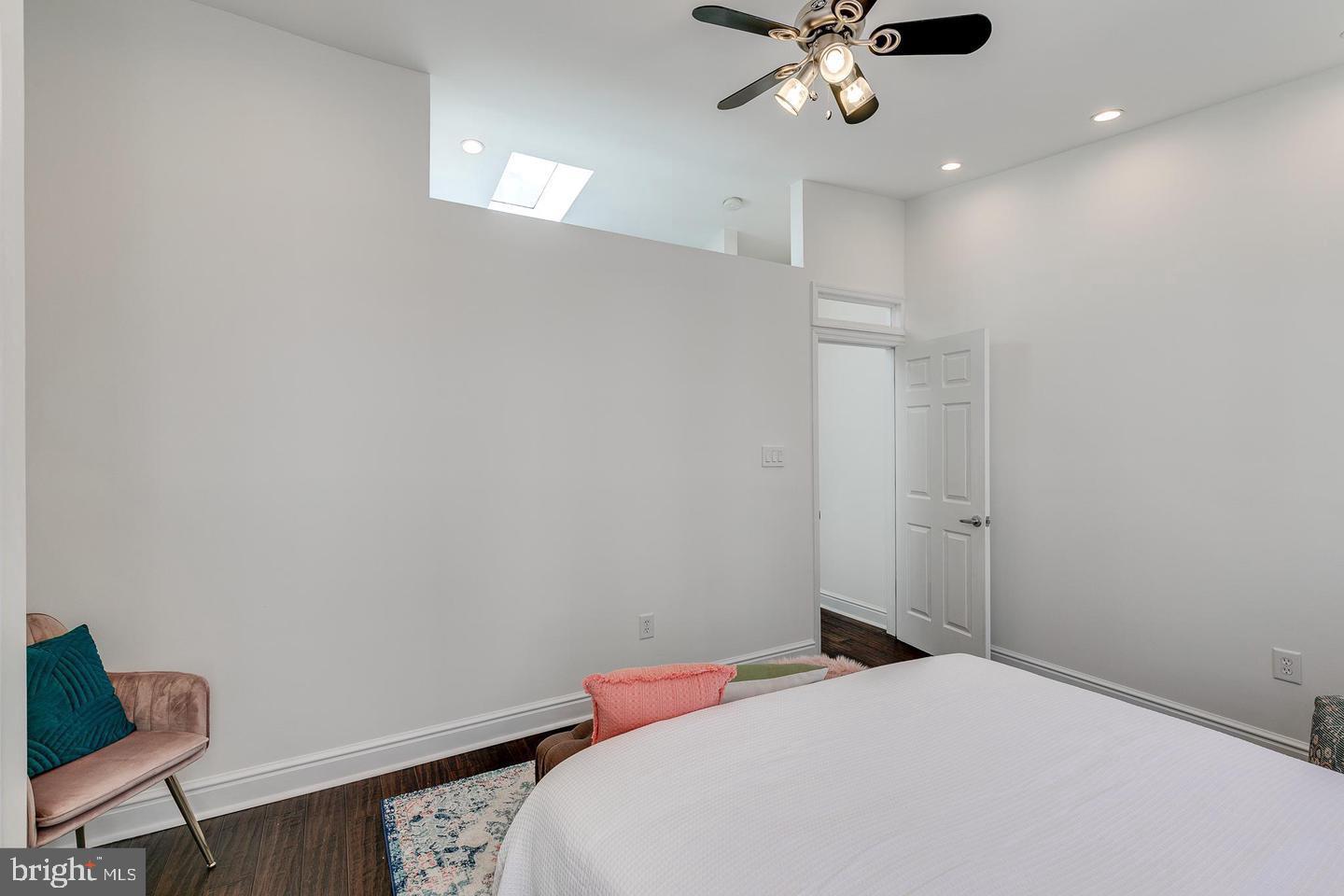 GRADUATE HOSPITAL - Residential Lease